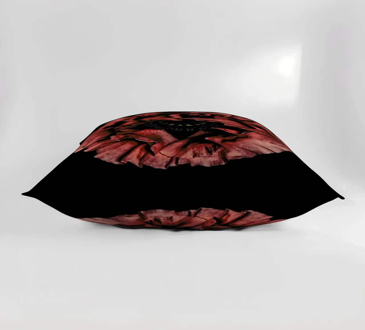 Poppy Flower cuscino da Curious Collections by Marielle Leenders