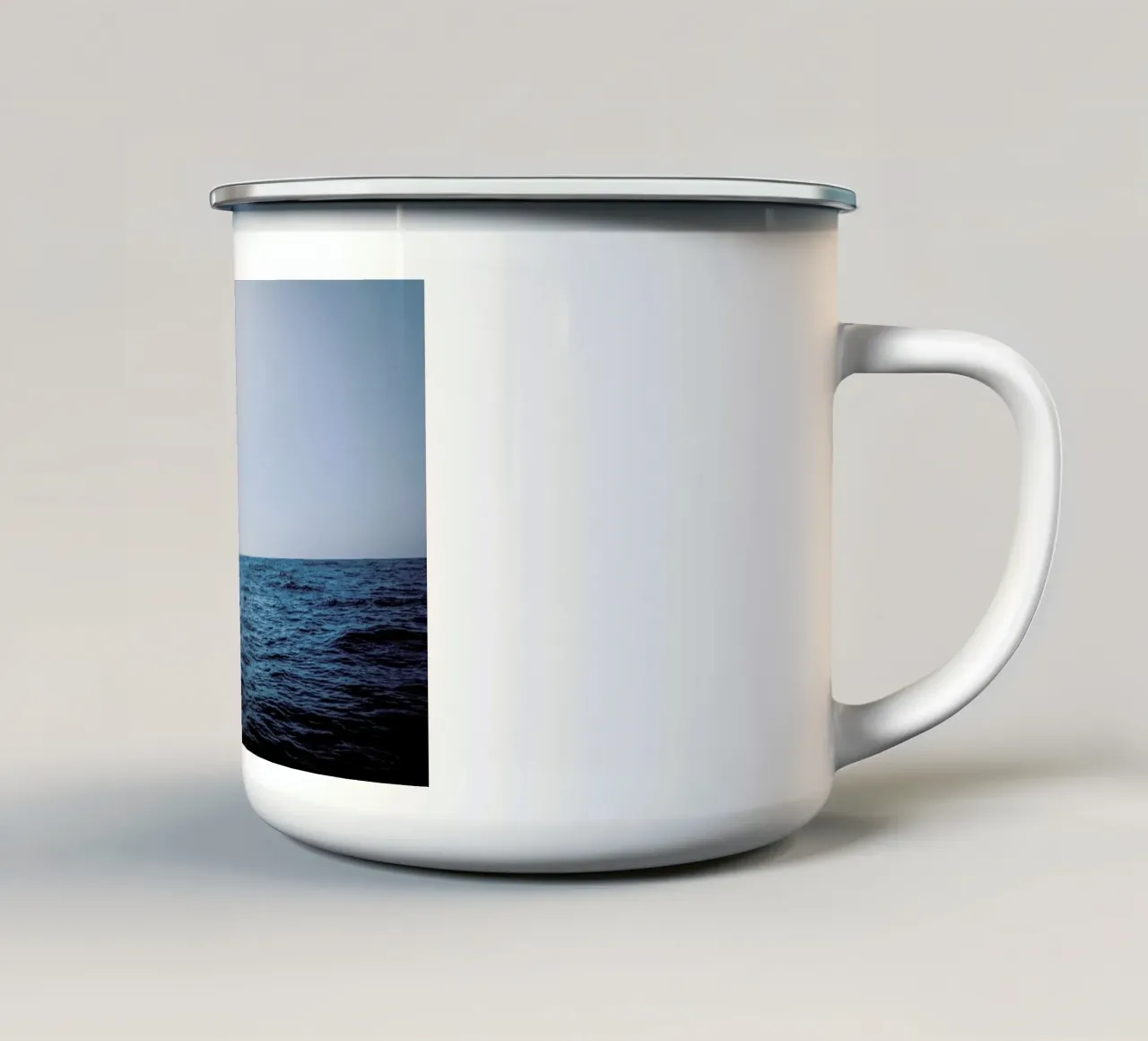 Free on the Sea tazza in smalto da Philipp Reinhard