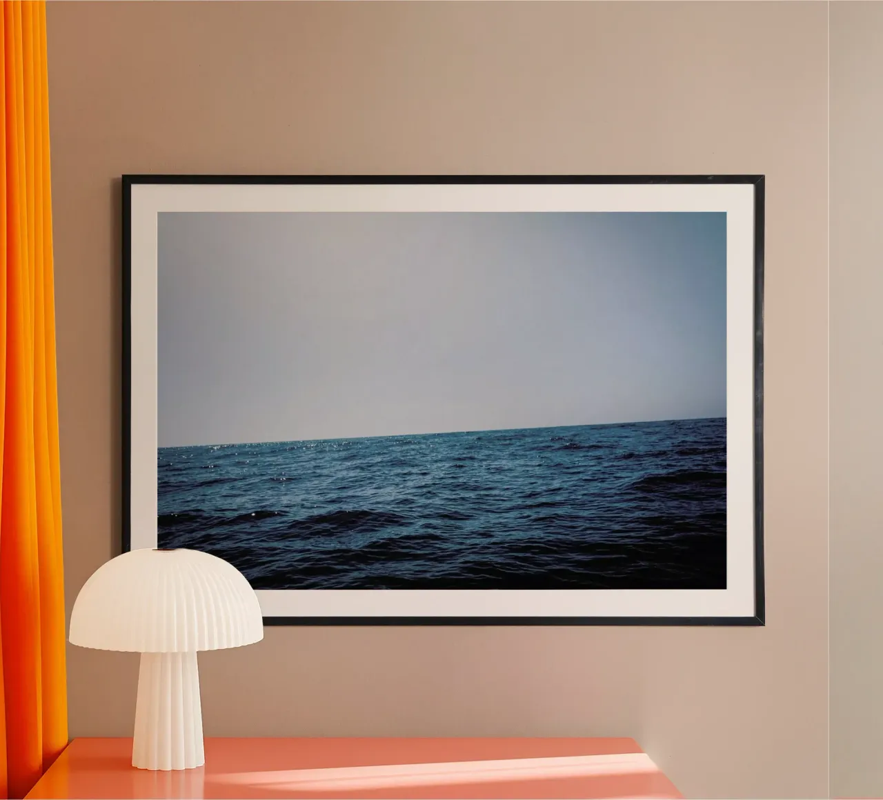 Free on the Sea poster con telaio in plastica da Philipp Reinhard