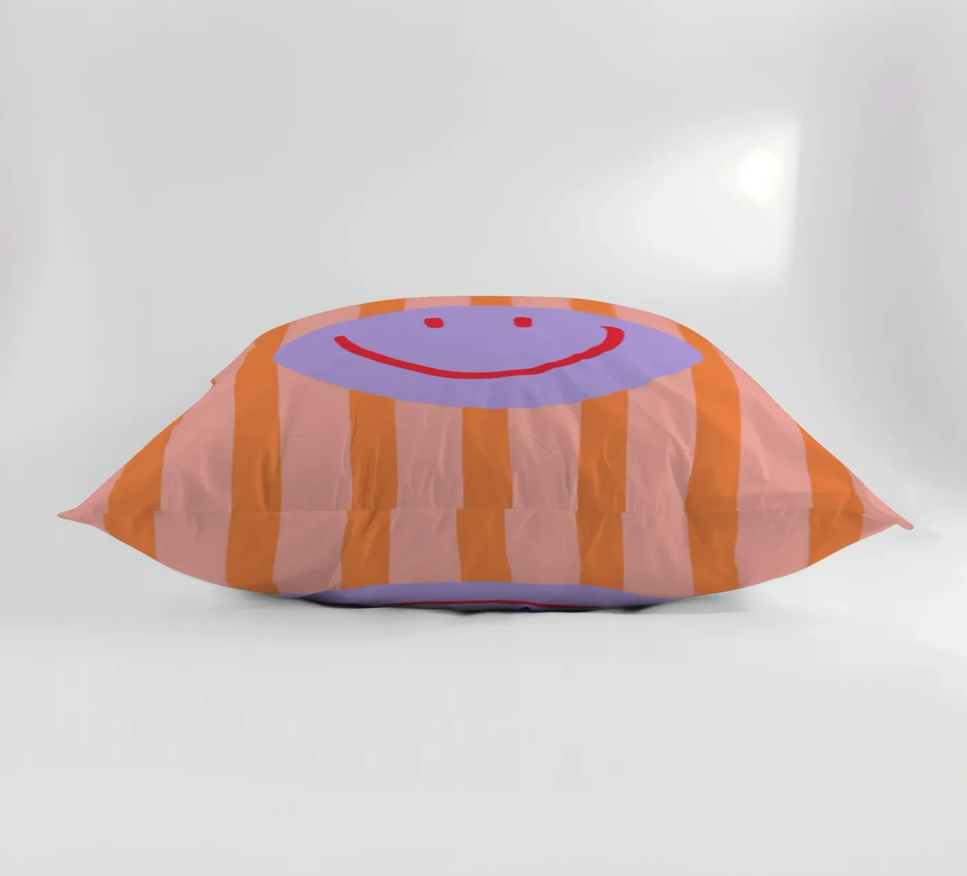 Smile Stripes Kissen von KRUTH DESIGN