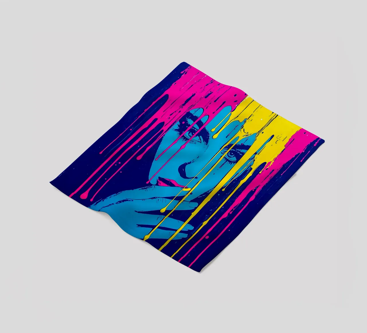 Donna dai colori sgocciolanti - Pop Art coperta in pile da ColorCrash Gallery