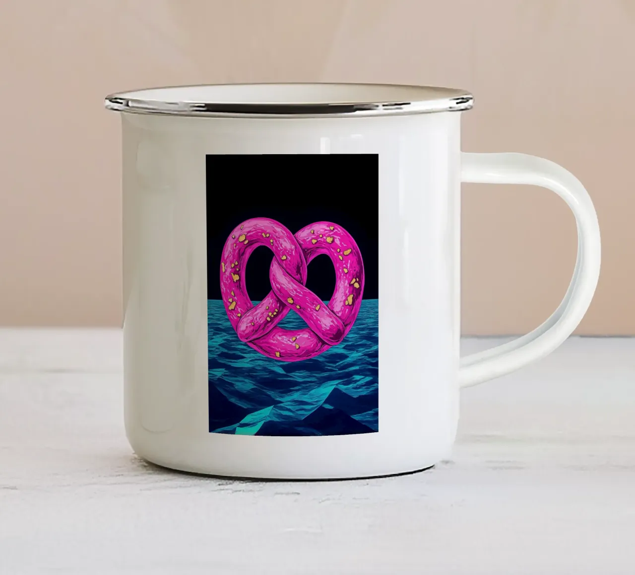 Pretzel - Pop Art tazza in smalto da ColorCrash Gallery