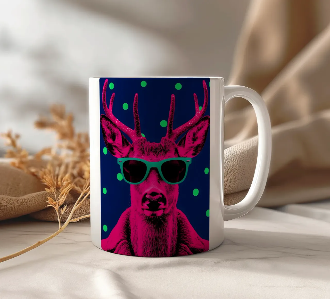 Cervo con occhiali da sole - Pop Art tazza in ceramica da ColorCrash Gallery