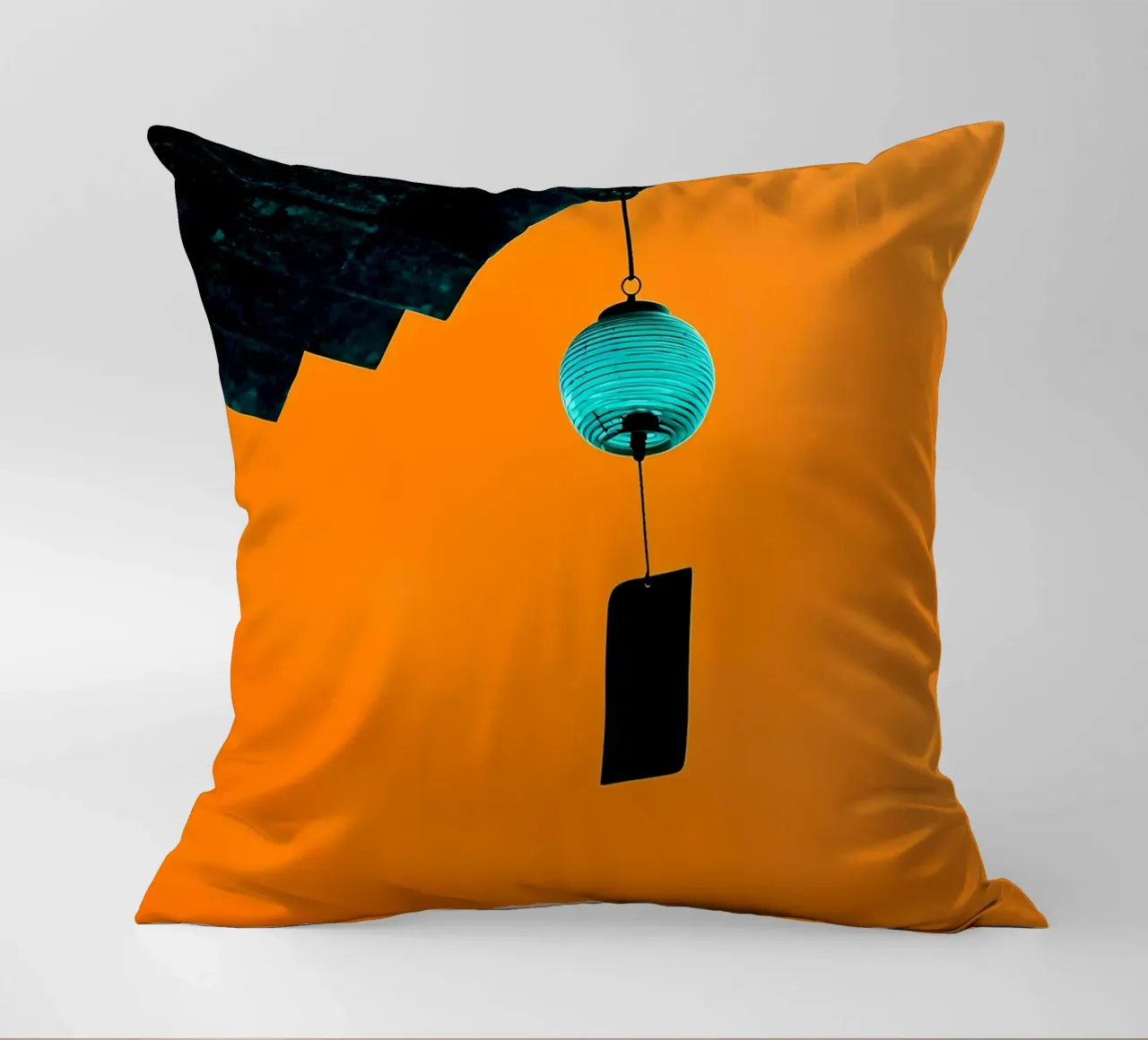 Campana a vento appesa - Pop Art cuscino da ColorCrash Gallery