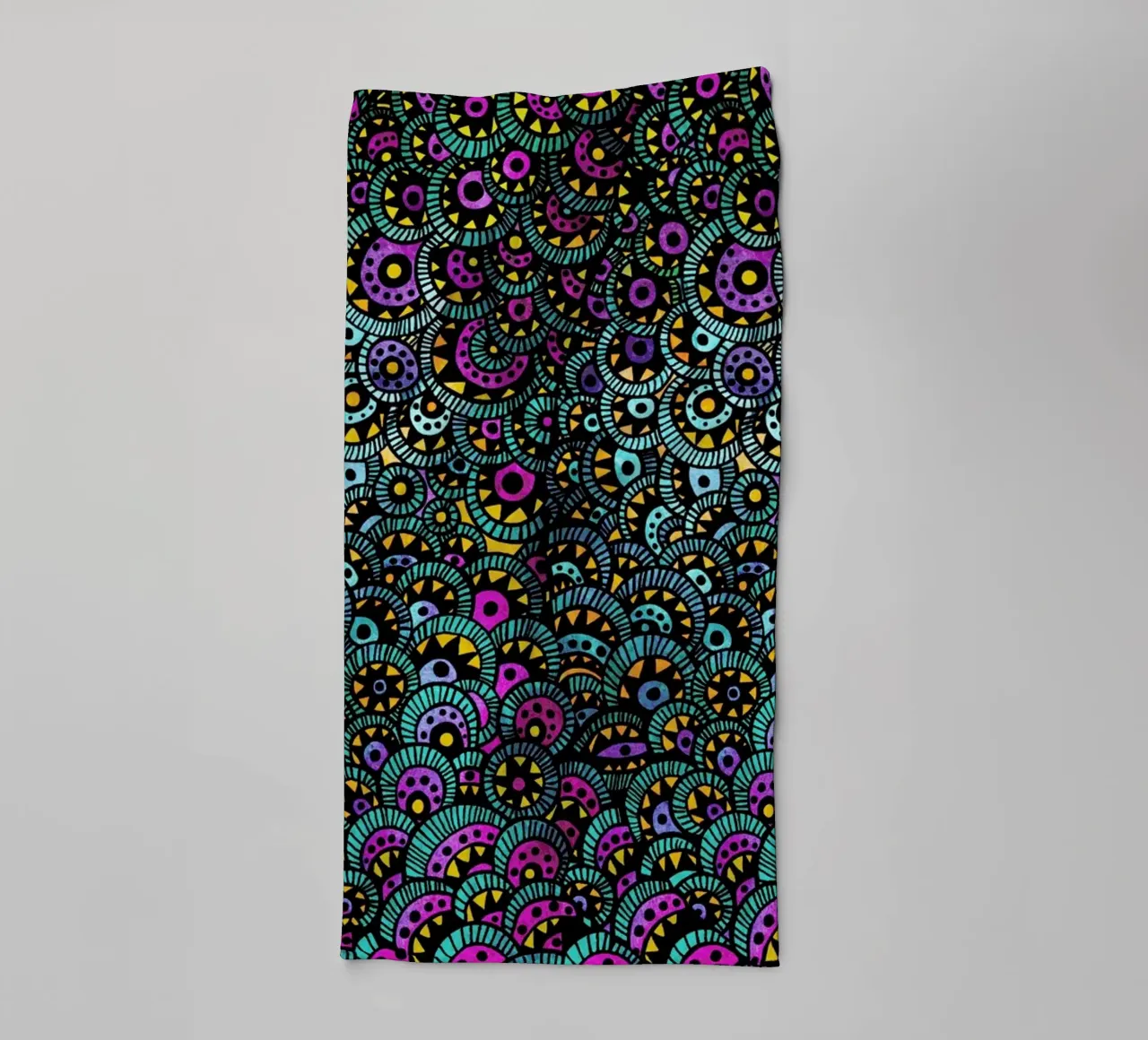 Peacock Tail asciugamano da bagno da Pom Graphic Design