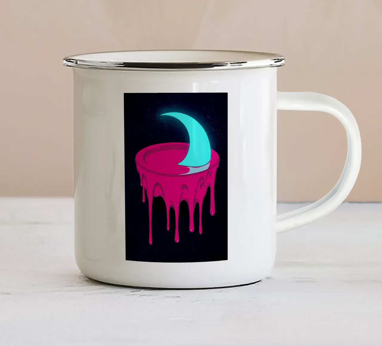 Luna che si scioglie - Pop Art tazza in smalto da ColorCrash Gallery