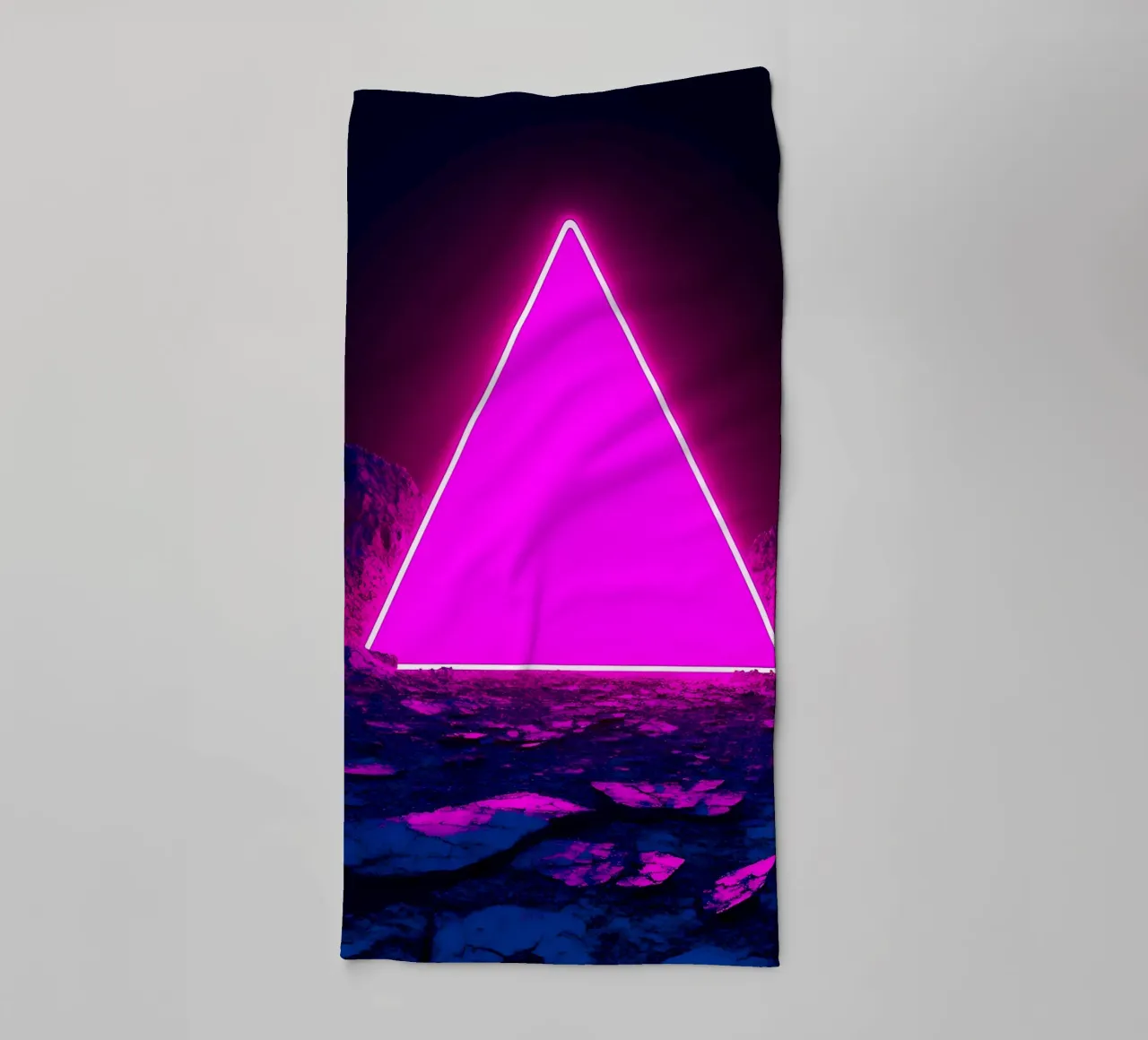Triangolo al neon - Pop Art asciugamano da bagno da ColorCrash Gallery