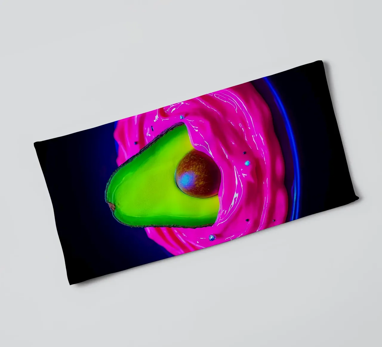 Avocado a immersione - Pop Art asciugamano da bagno da ColorCrash Gallery