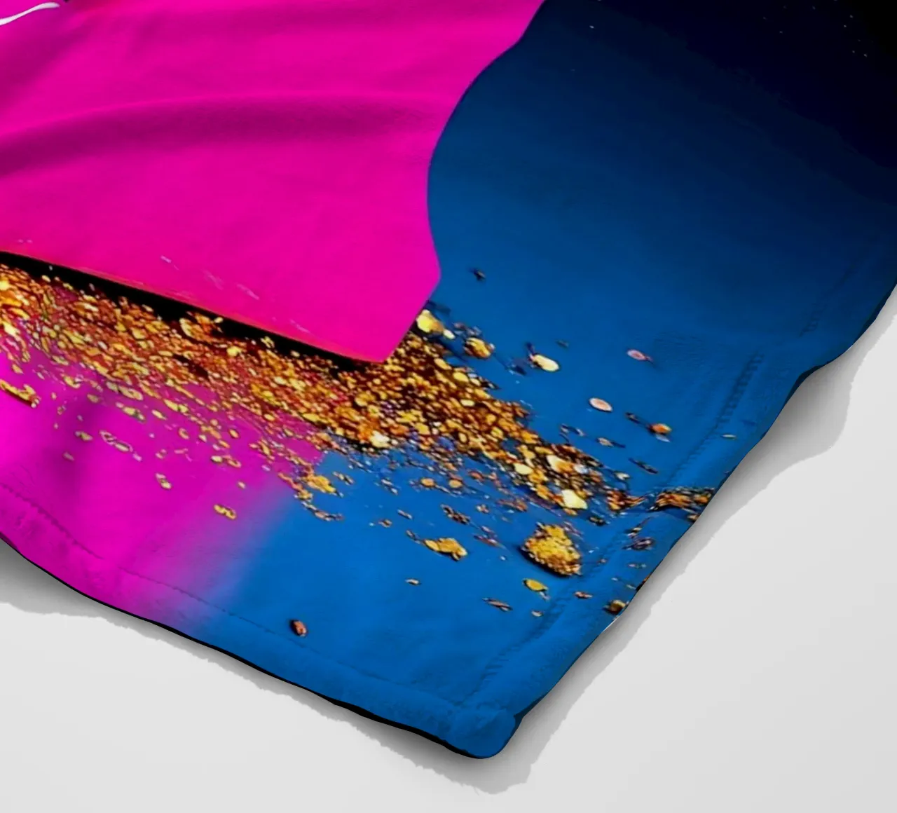 Temperamatite - Pop Art coperta in pile da ColorCrash Gallery