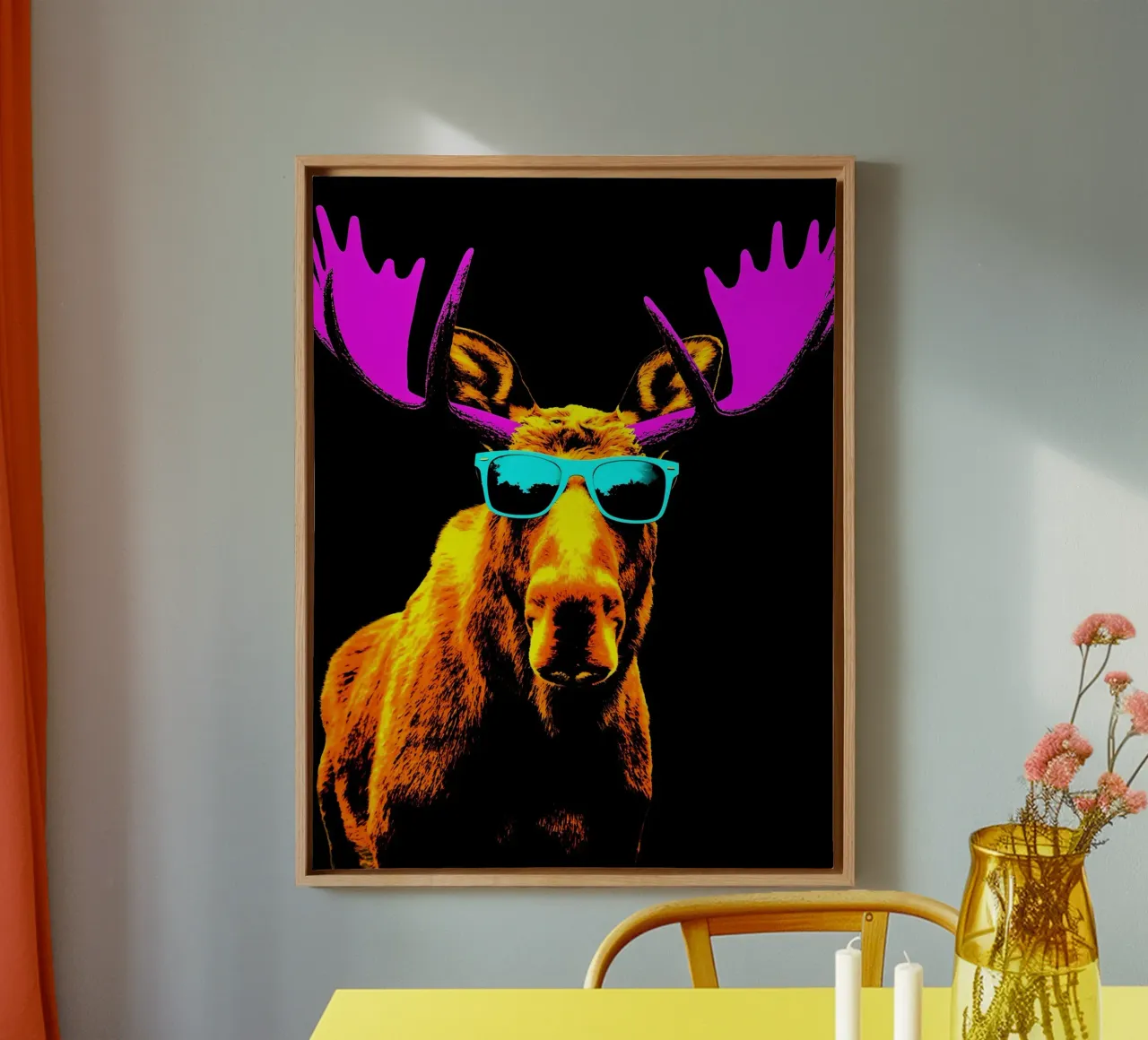 Alce con occhiali da sole - Pop Art tela con Cornice a cassetta da ColorCrash Gallery