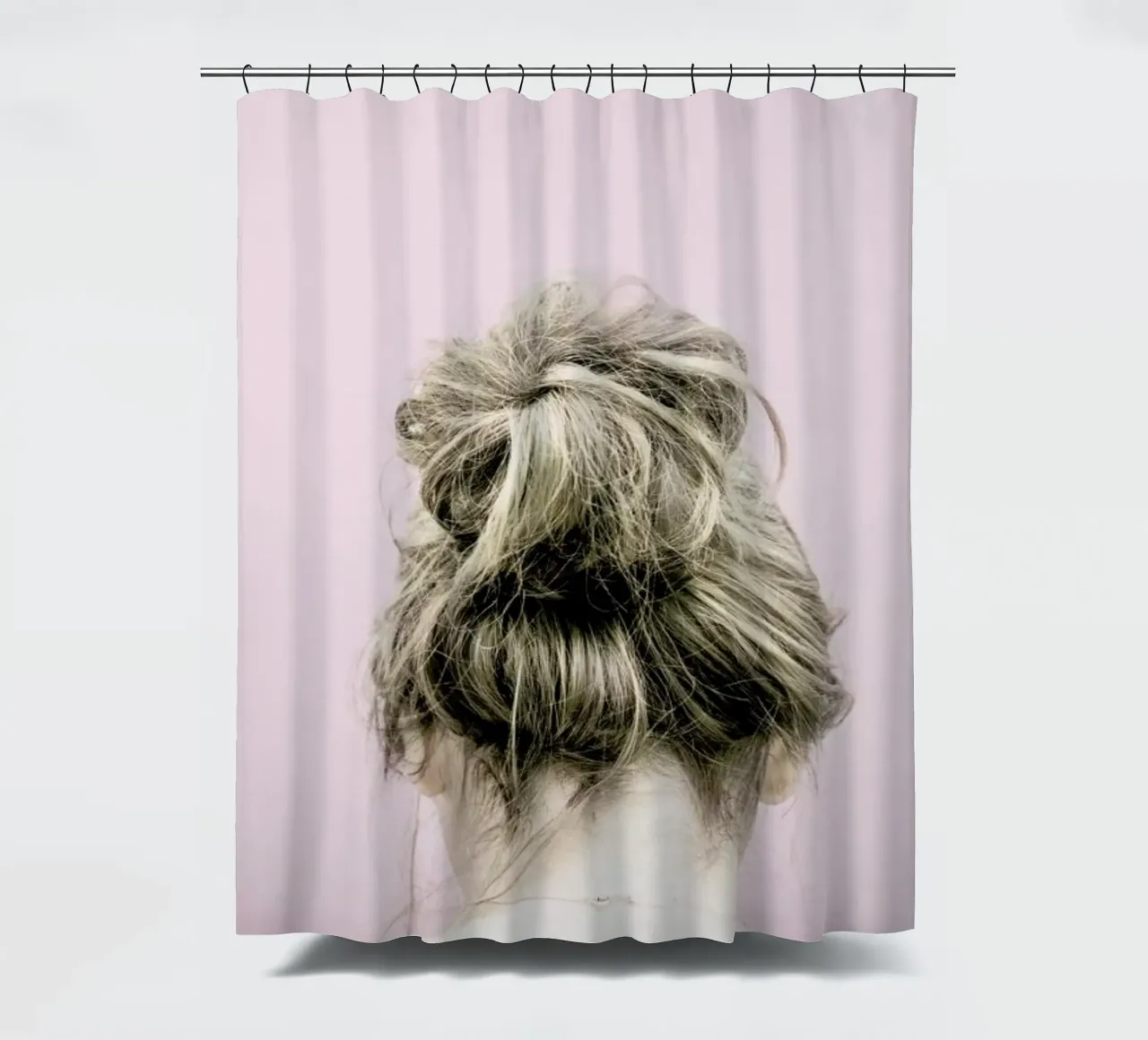 Francesca Duschvorhang von Victoria Frost