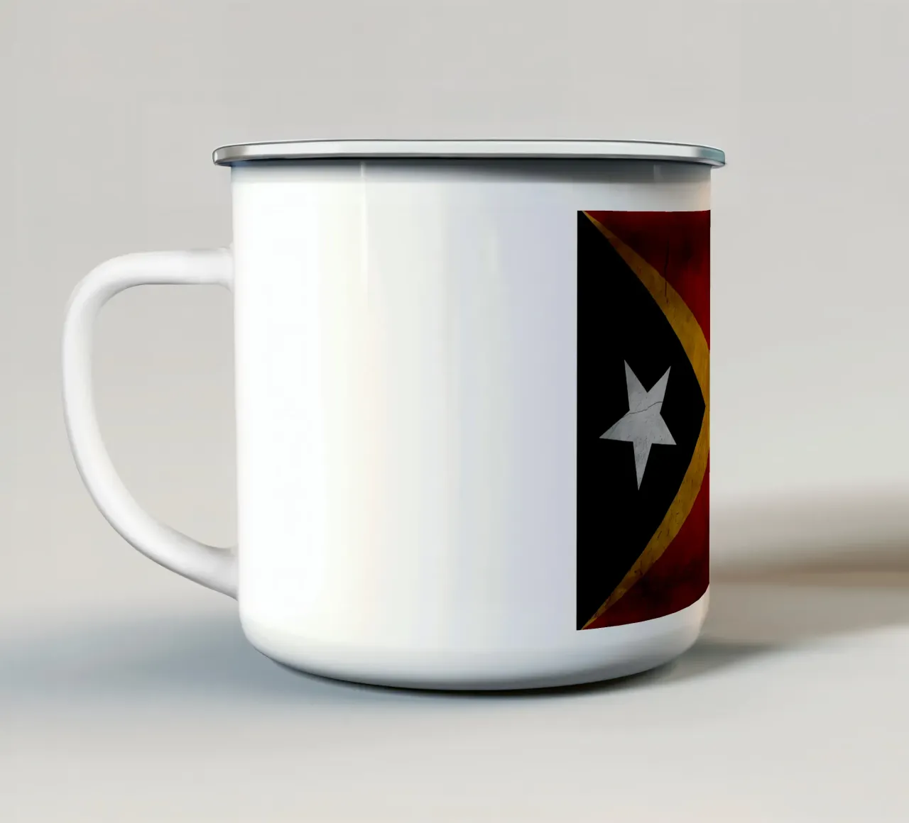 Bandiera d'epoca di Timor Est tazza in smalto da Joshua A Holmes