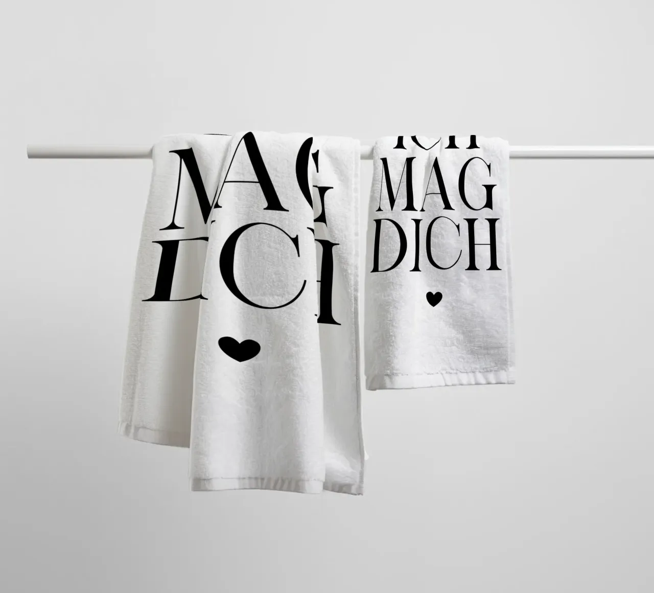 Ich mag dich towel by BAINAI QUOTES