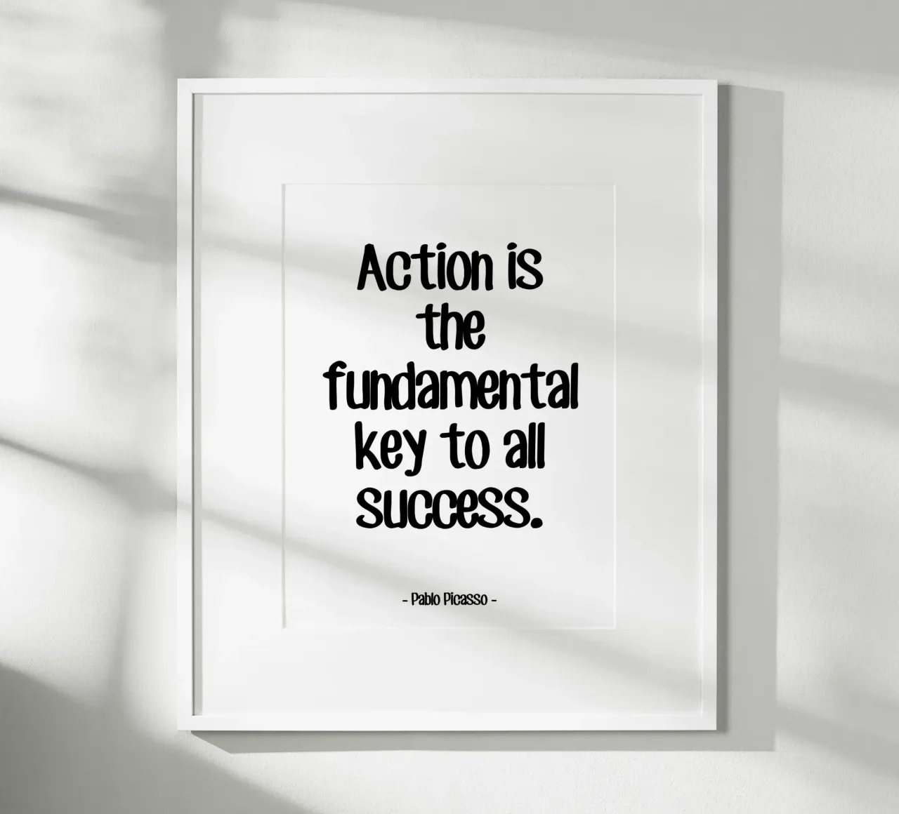Succes citaat door Pablo Picasso poster met aluminium frame van Wall of Words