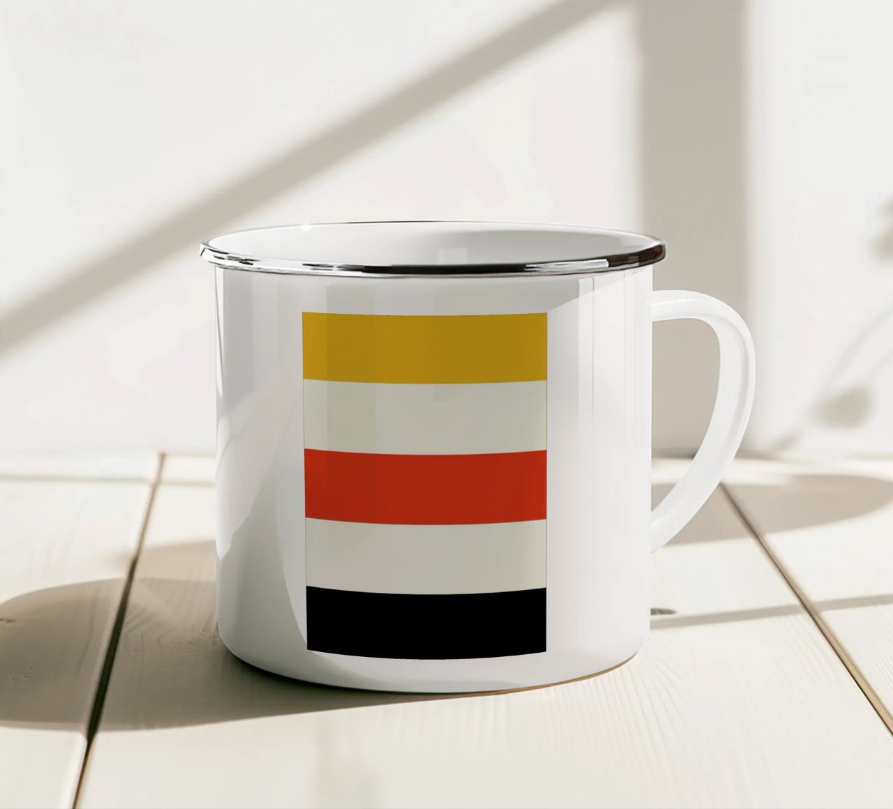 Sylt tazza in smalto da Bo Lundberg