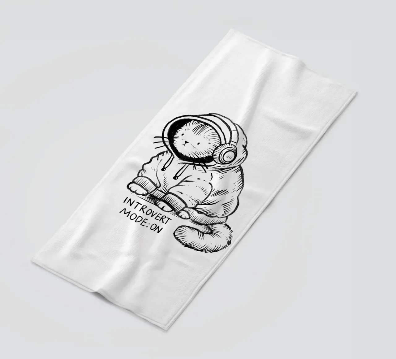 Introvert mode: on beach towel by Studio Patruschka