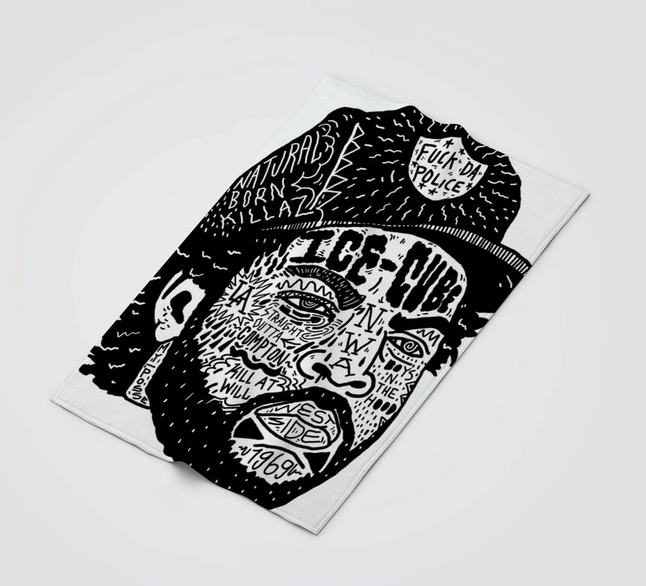 Ice Cube coperta in pile da Nick Cocozza