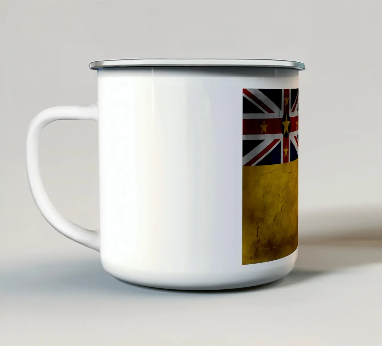 Bandiera vintage di Niue tazza in smalto da Joshua A Holmes