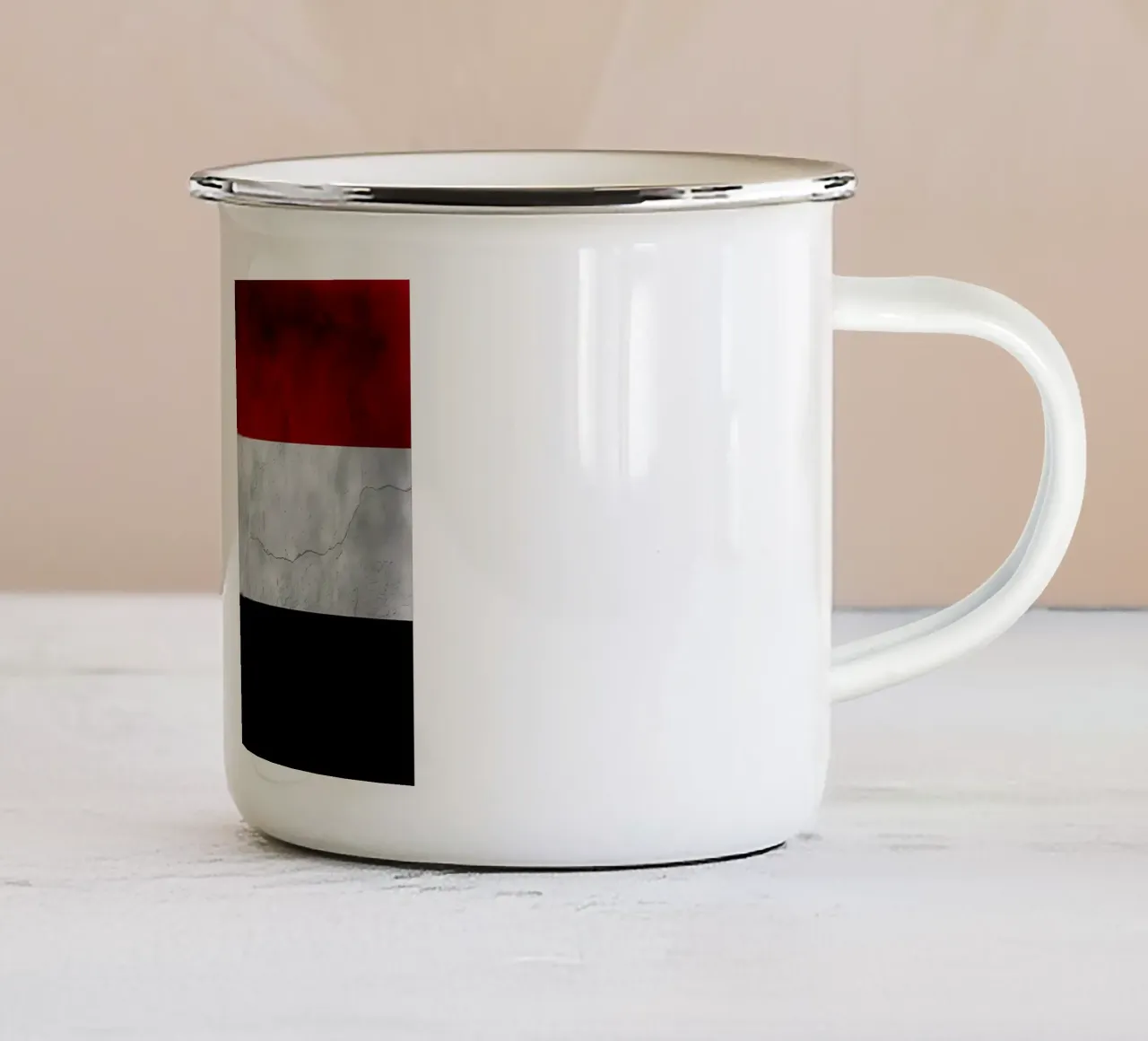 Bandiera d'epoca del Sudan tazza in smalto da Joshua A Holmes