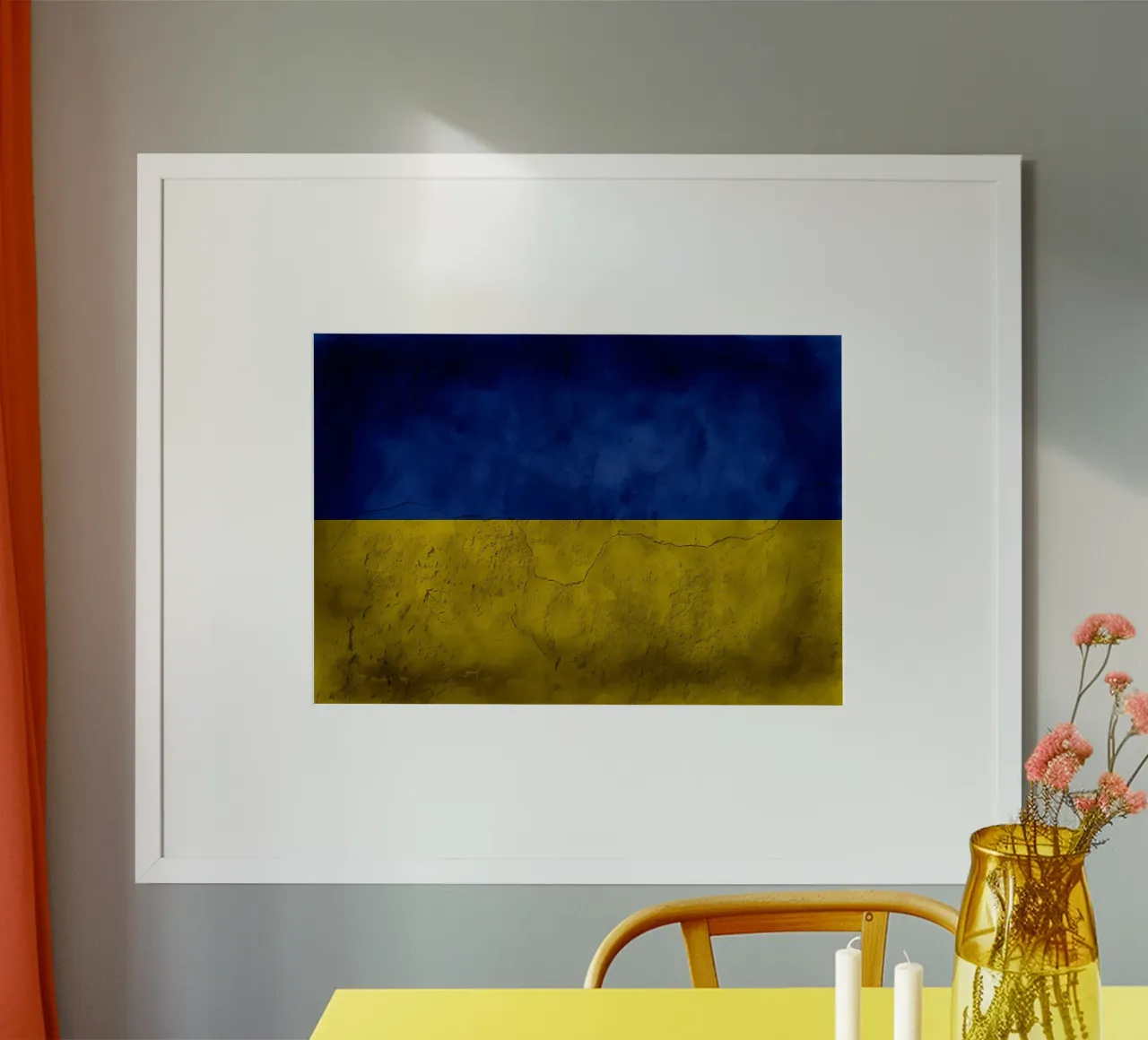Drapeau vintage de l'Ukraine poster avec cadre en plastique de Joshua A Holmes