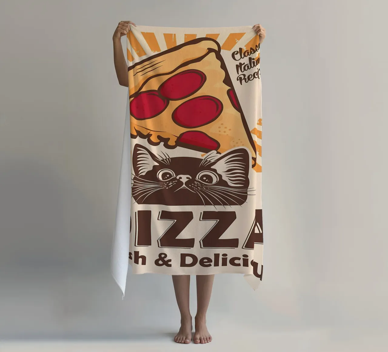 Gatto nero e pizza telo mare da Monique A Hooper