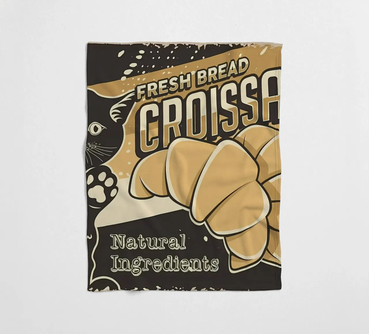 Croissant fresco e gatto coperta in pile da Monique A Hooper