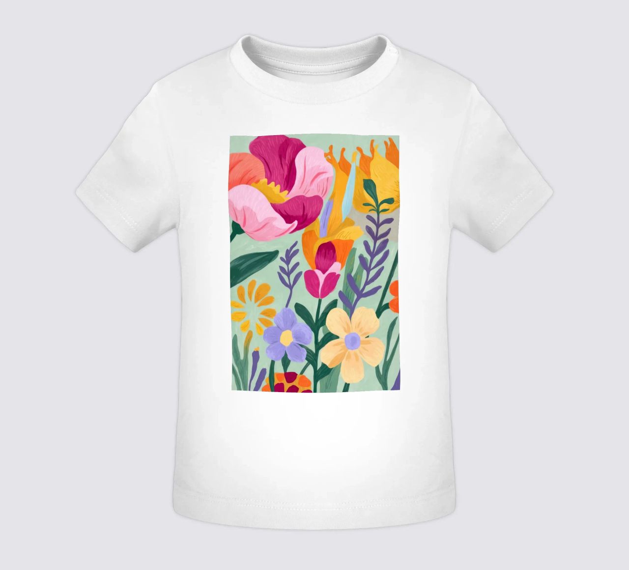 Floral Close-Up Baby T-Shirt von Seren Liodra