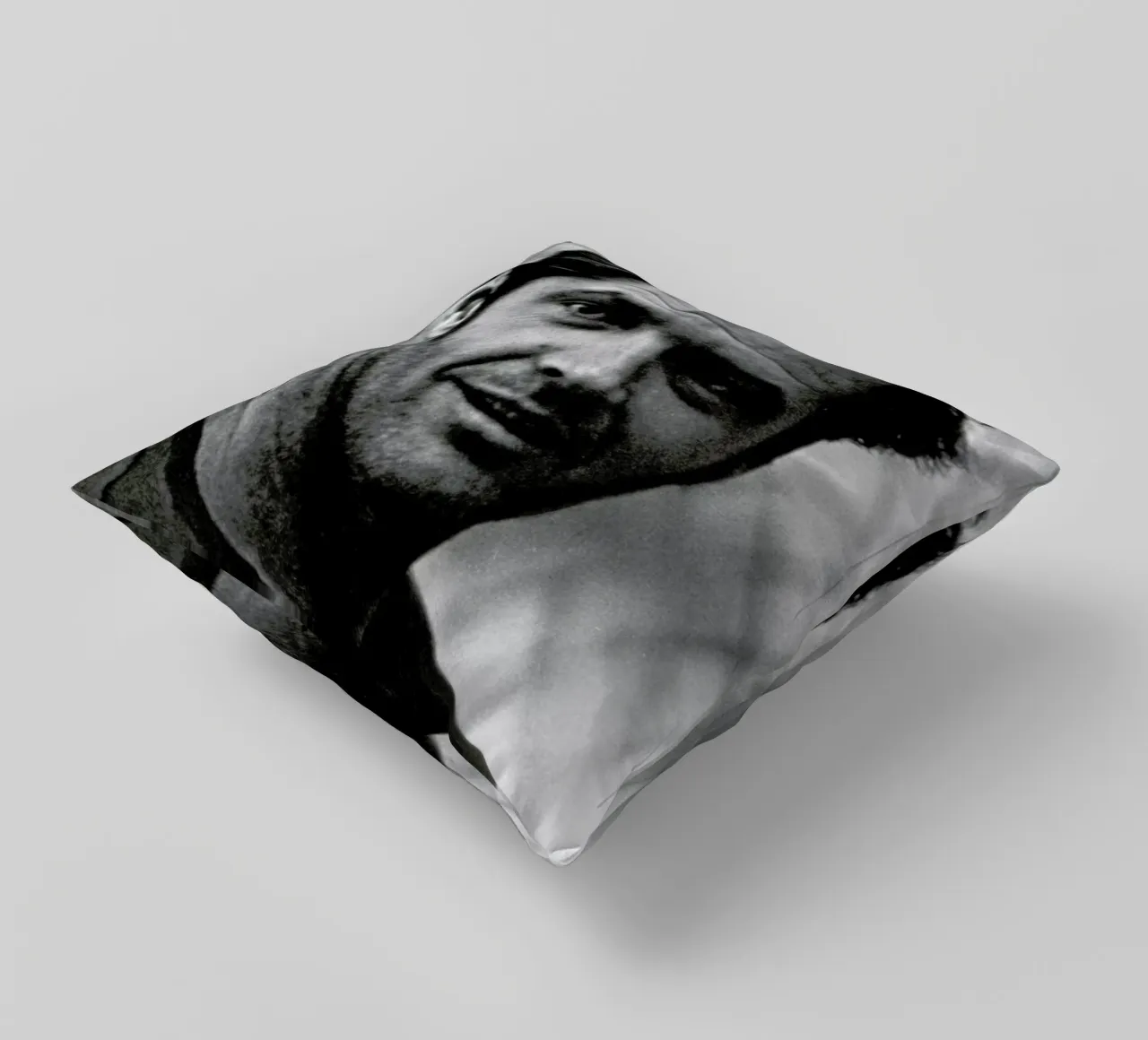 Jack Nicholson in 'One Flew Over the Cuckoo's Nest' cuscino da Gallery Print and Art Limited