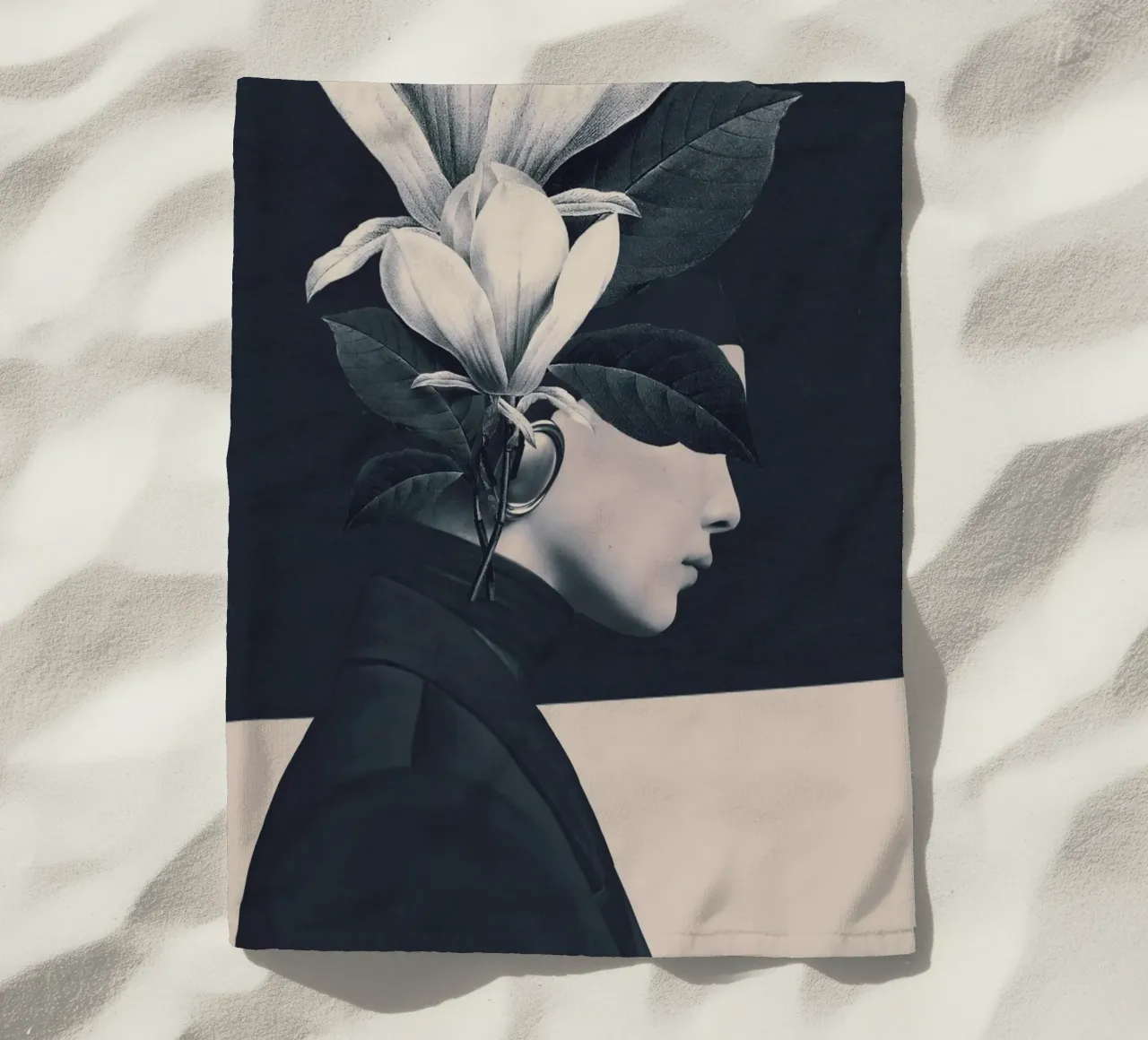 Ritratto floreale 2 - bianco e nero telo mare da dada22