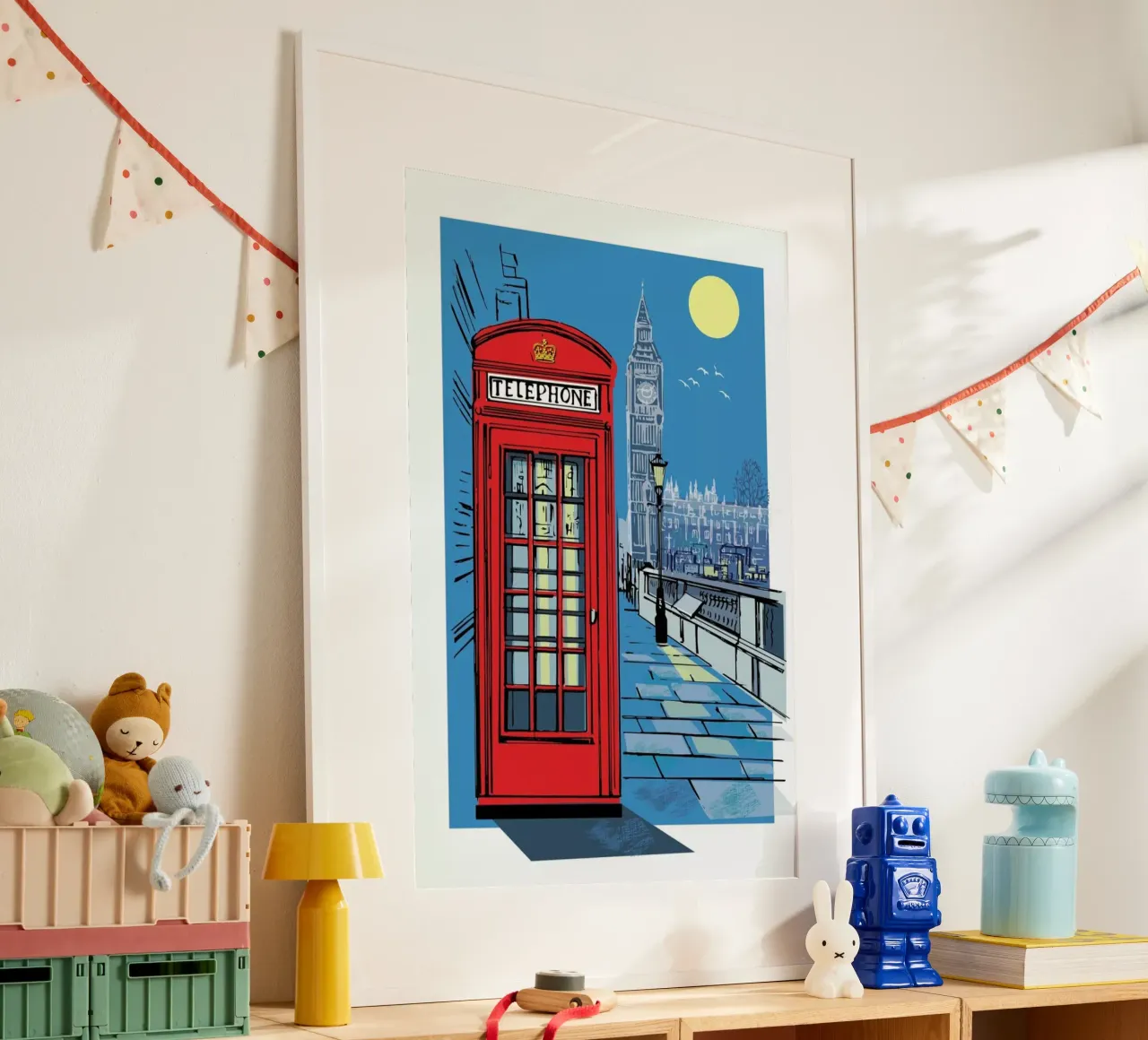 Telephone Box poster con telaio in plastica da Rocket68