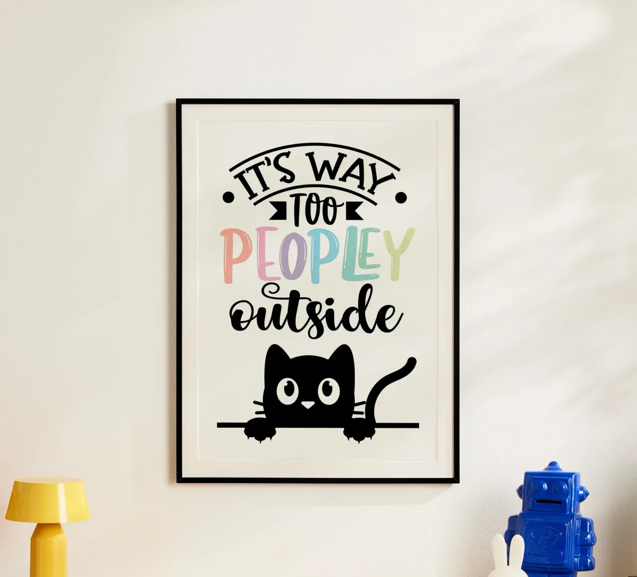 Gatto troppo popolare fuori casa poster con telaio in plastica da Monique A Hooper