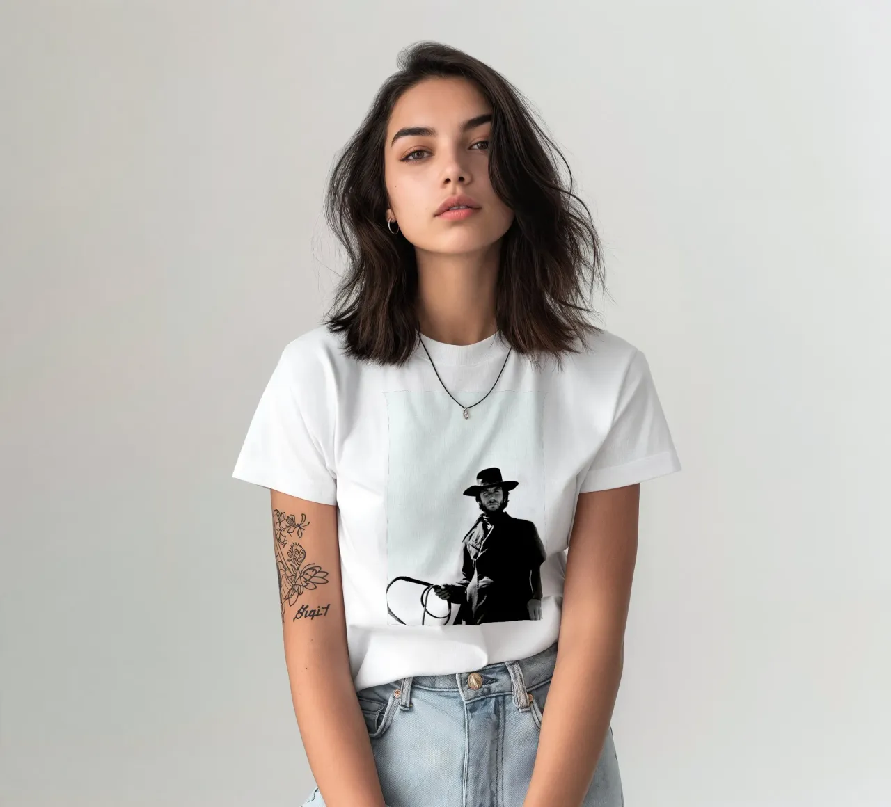 Clint Eastwood as 'The Stranger' t-shirt da Gallery Print and Art Limited