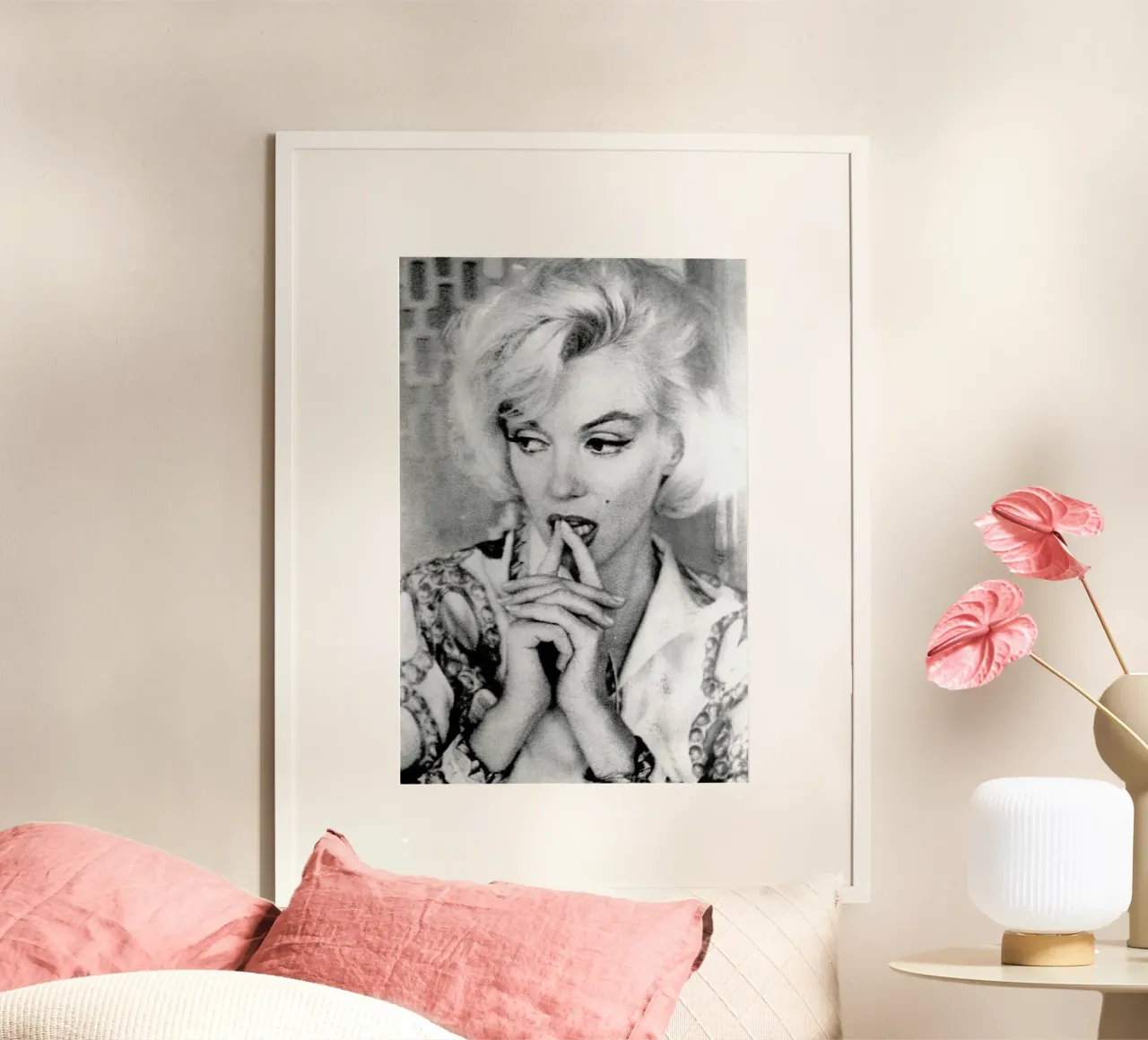 Marilyn Monroe wearing a blouse poster con telaio in plastica da Gallery Print and Art Limited