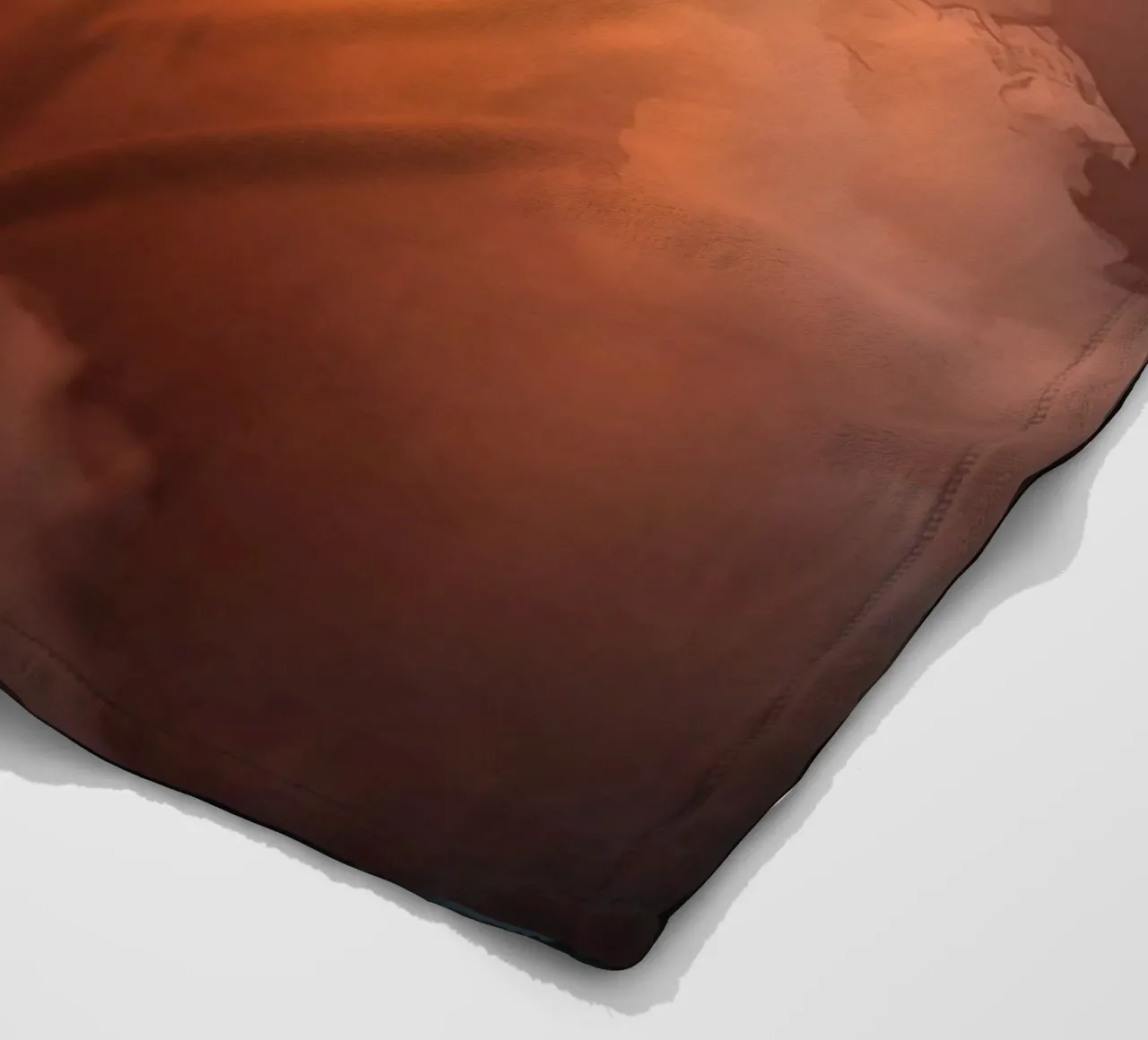 le nuvole con un caldo bagliore arancione creano uno sfondo accattivante coperta in pile da DesignDoodle