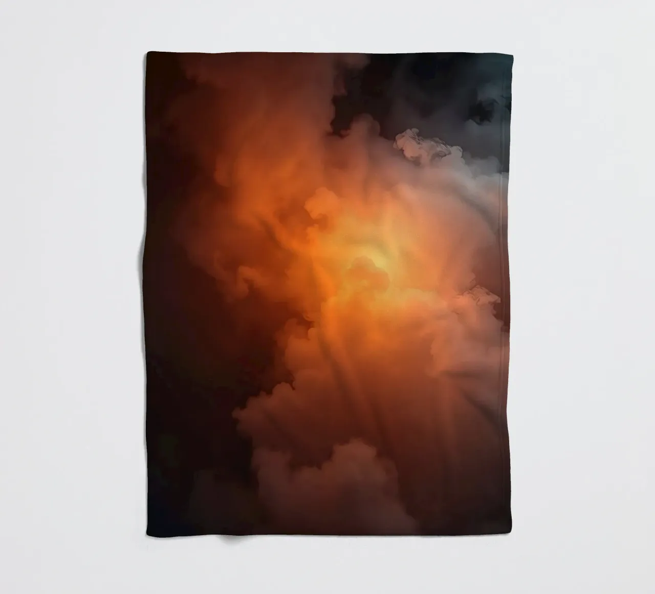 les nuages aux reflets orangés créent un arrière-plan captivant plaid polaire de DesignDoodle