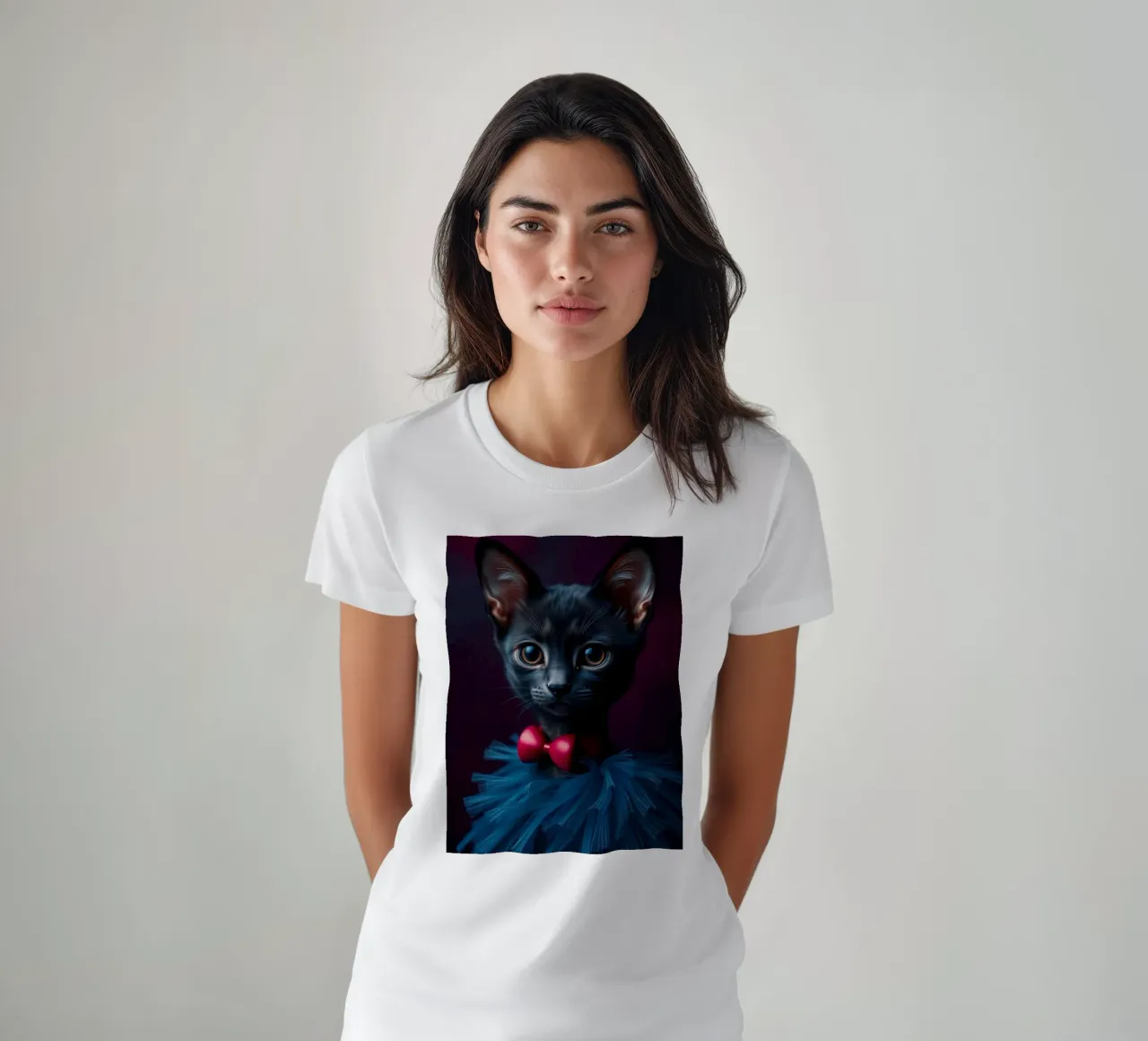 Simpatico gatto nero in tutù blu con papillon rosso t-shirt da DesignDoodle