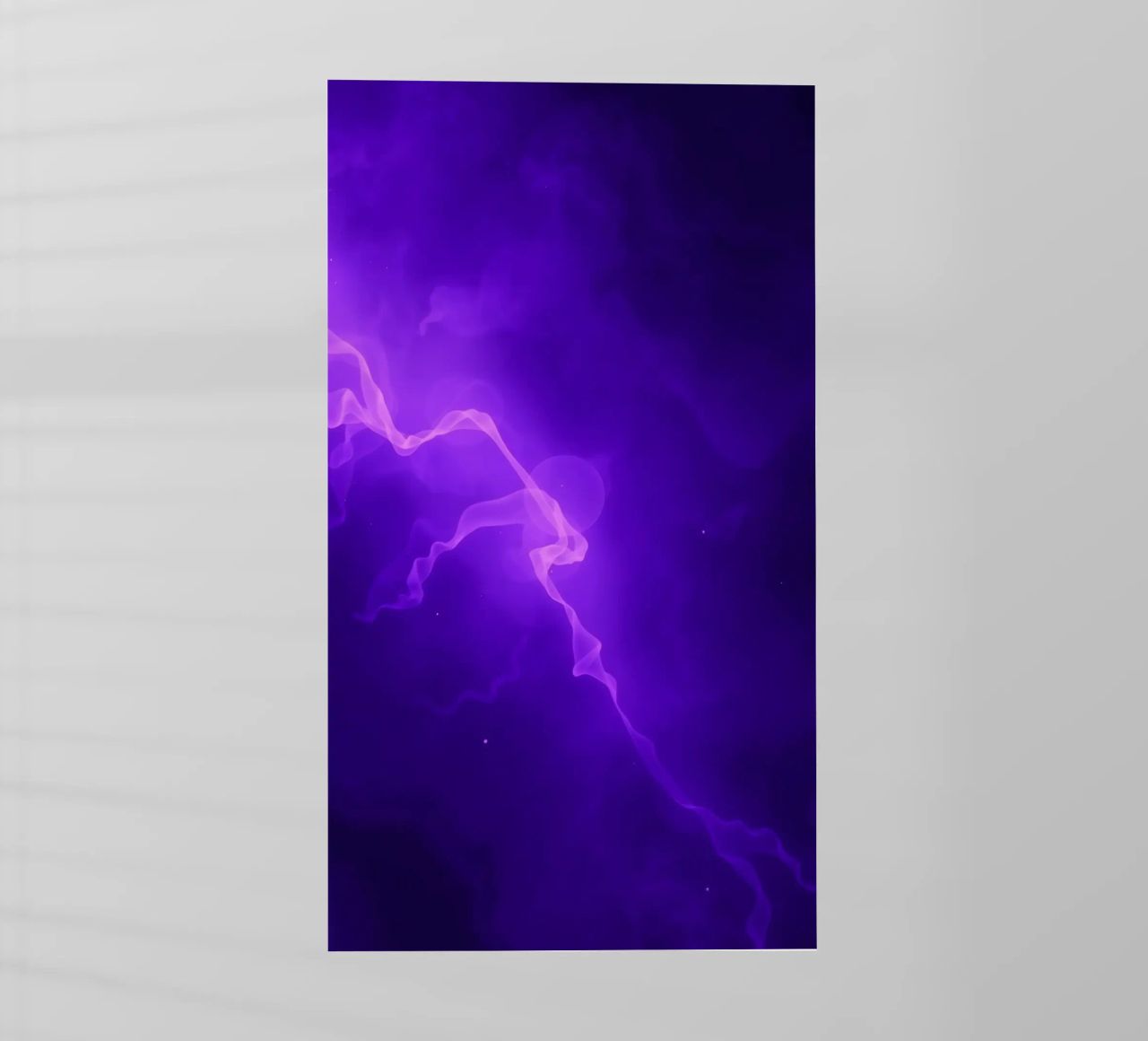 sfondo astratto viola con linee fluide pellicola backlit da DesignDoodle