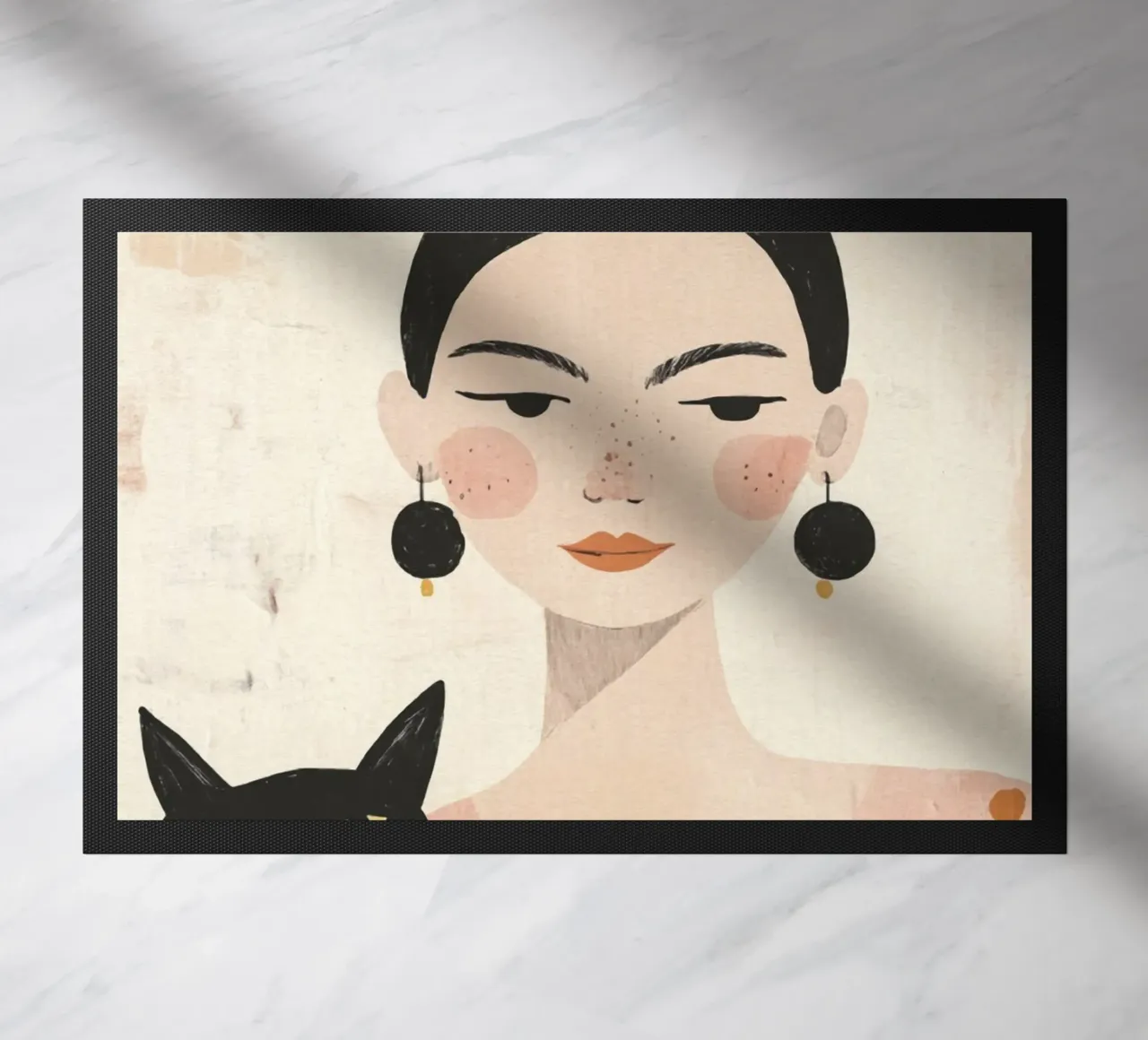 Stravagante ragazza dai capelli neri di metà secolo con gatto nero zerbino da Modern Muse
