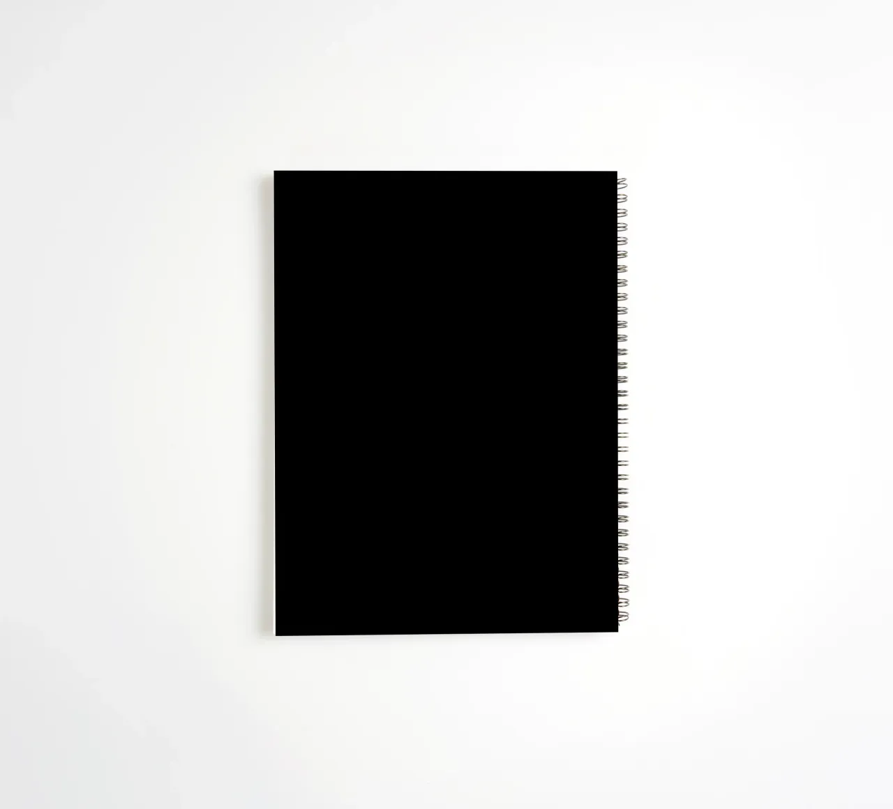 XO Abbracci e baci Design tipografico in bianco e nero diario ad anelli da THE MOTIVATED TYPE