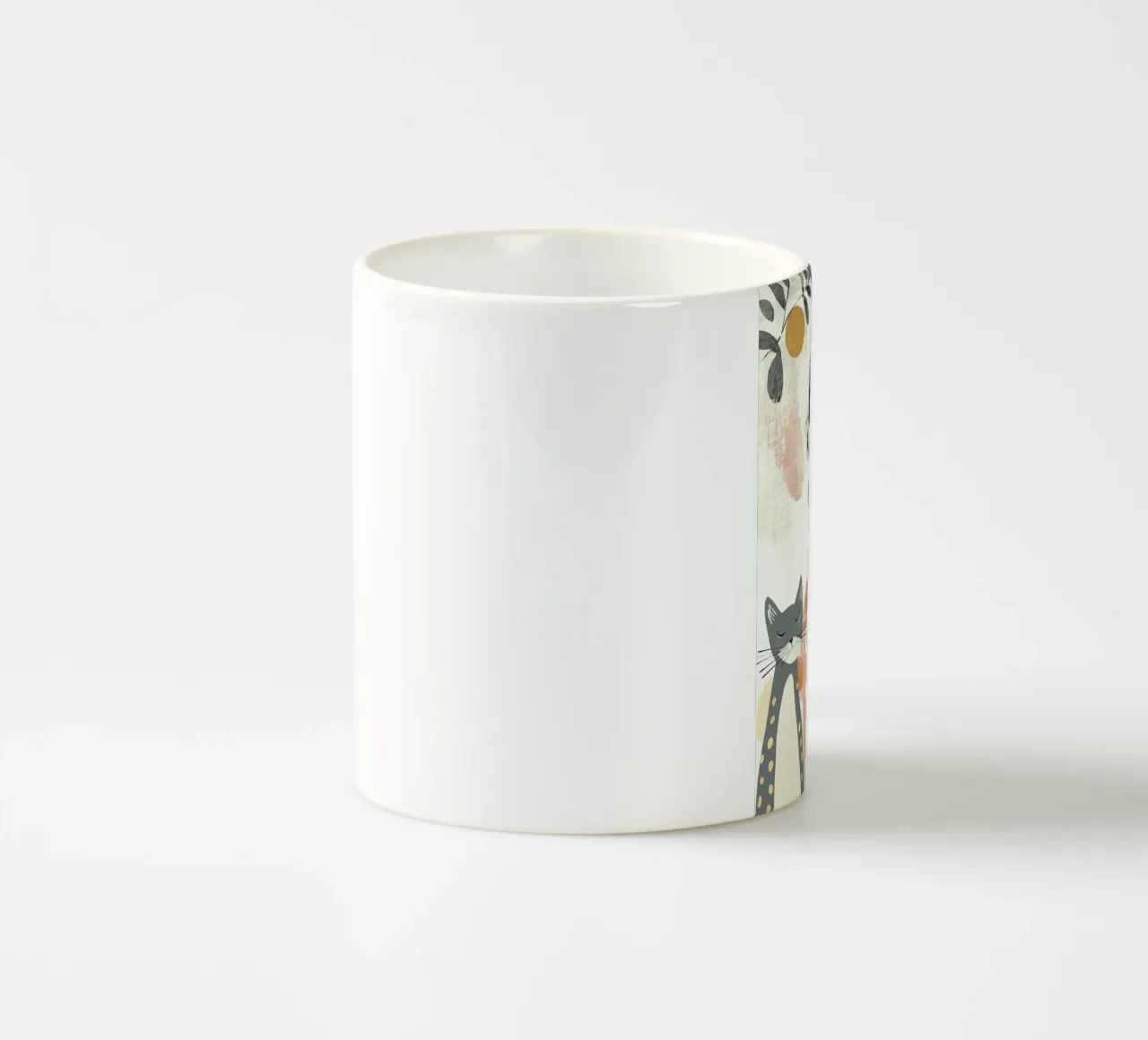 Ragazza stravagante di metà secolo dai capelli neri con gatto grigio a pois tazza in ceramica da Modern Muse