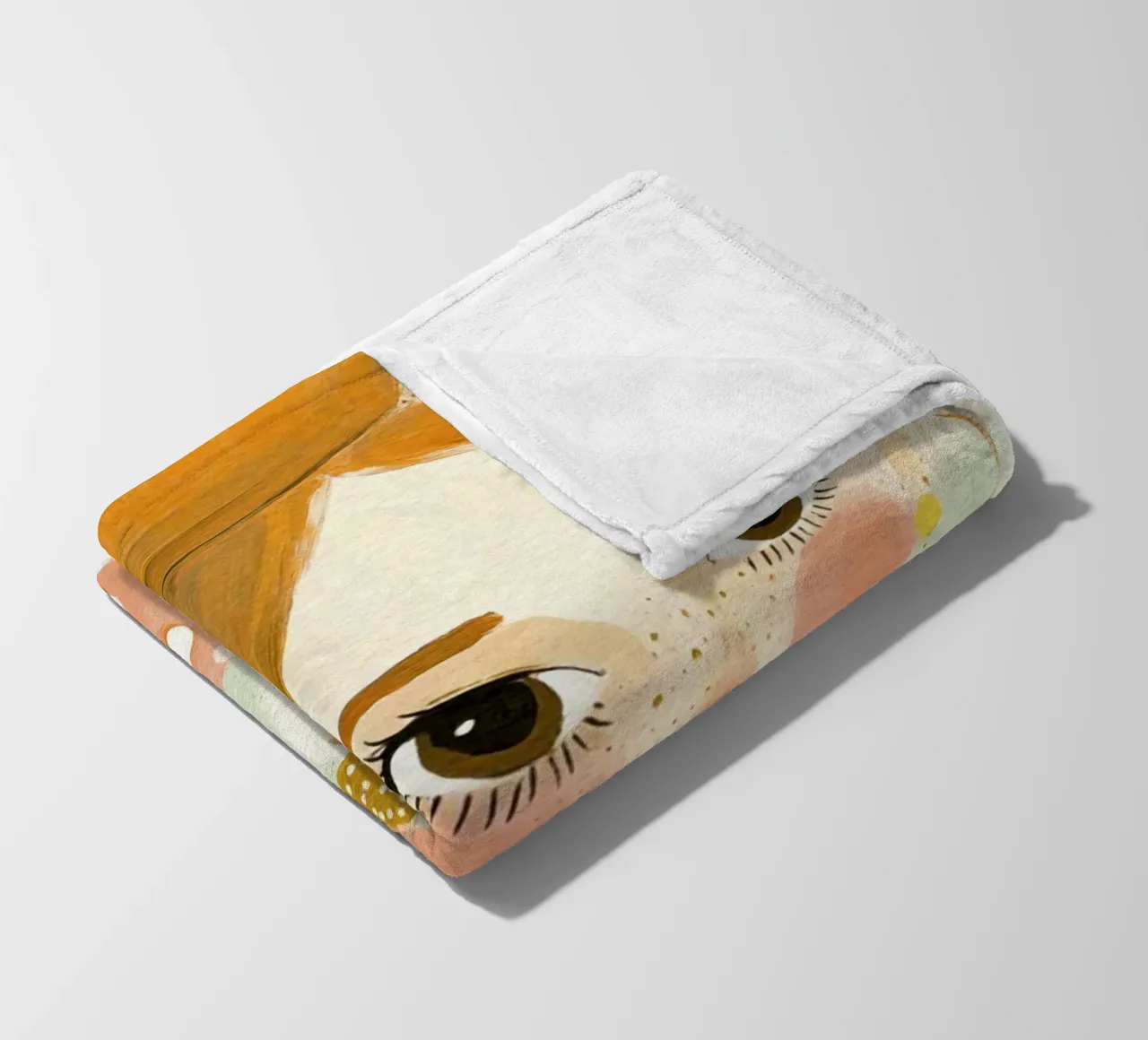 Estrosa ragazza bionda di metà secolo con corgi sorridente coperta in pile da Modern Muse