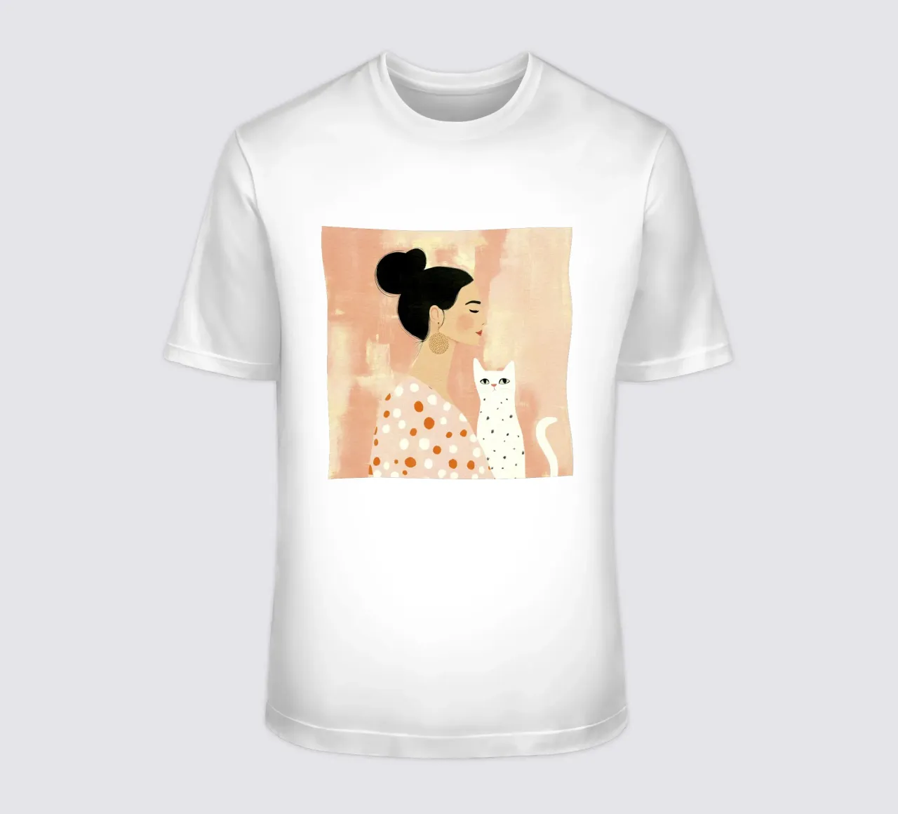 Stravagante ragazza di metà secolo dai capelli neri con gatto bianco t-shirt da Modern Muse