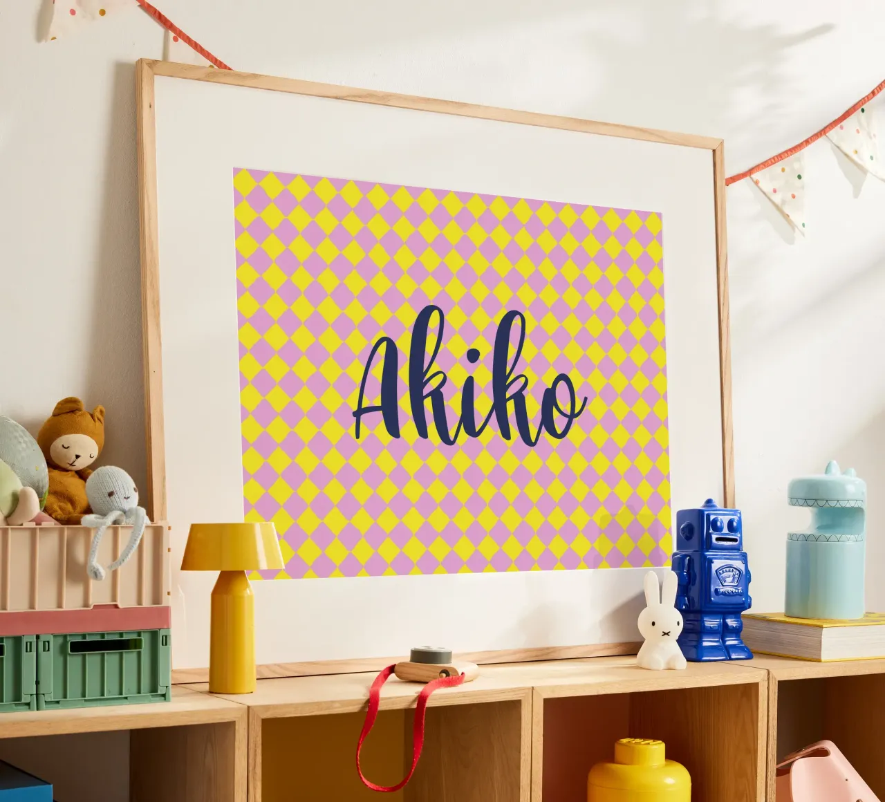 Rosa arlecchino giallo poster con telaio in alluminio da All Colours