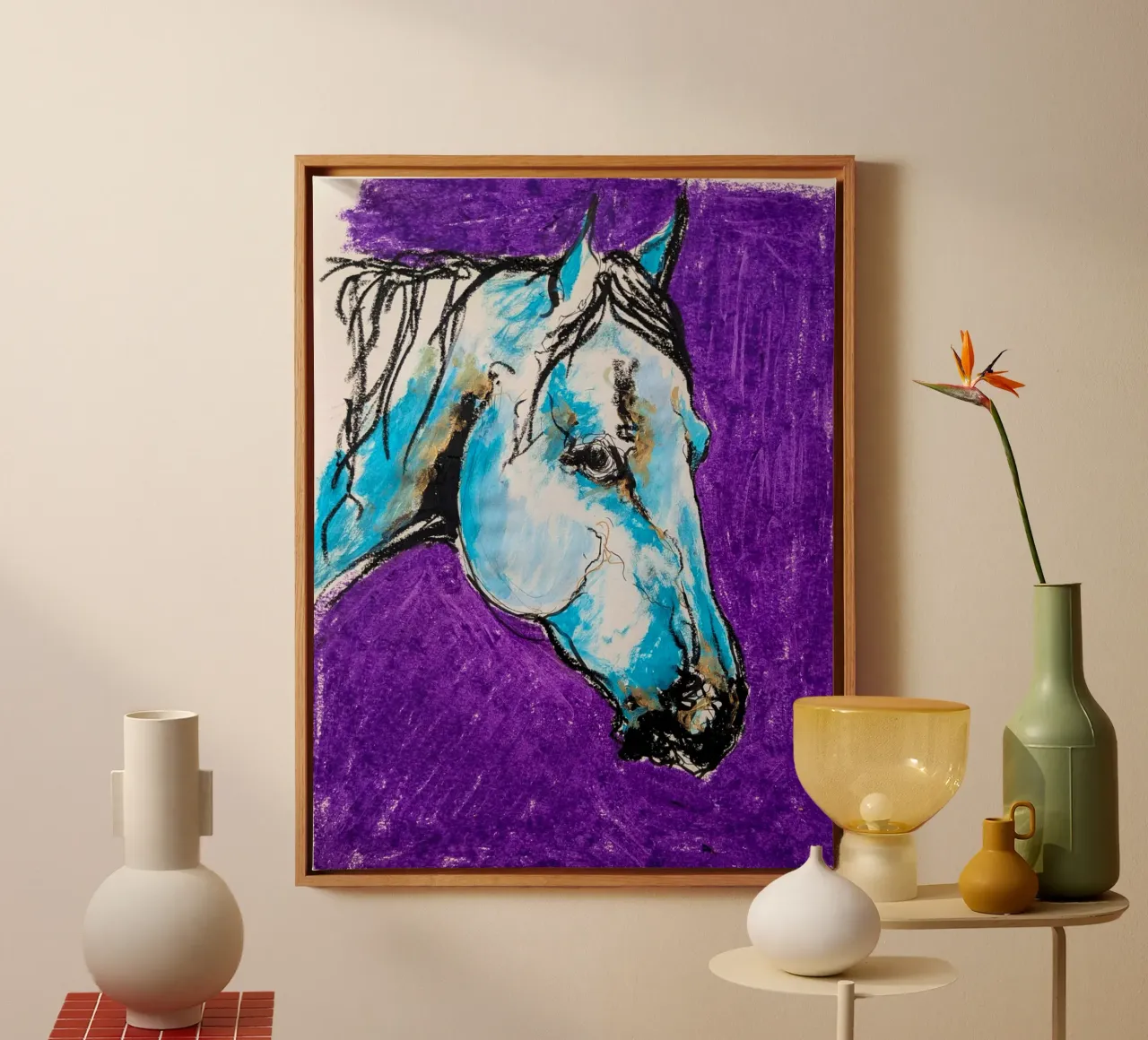 PFERD AUF VIOLETTEM HINTERGRUND Leinwand mit Schattenfugenrahmen von Bénédicte Berthod