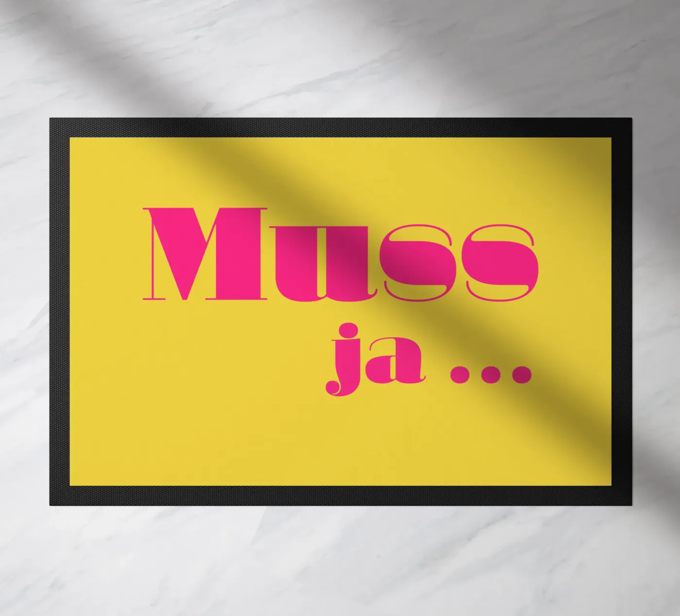 Muss ja … deurmat van Typehype