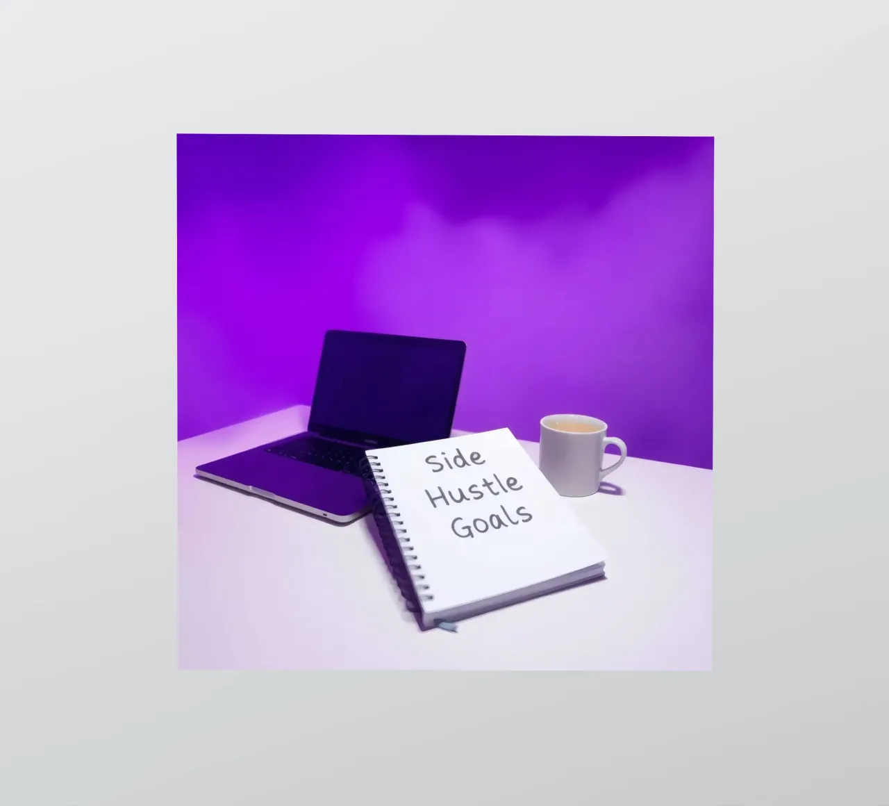 Stabilire gli obiettivi del side hustle con un laptop e un caffè in un ambiente accogliente adesivo da DesignDoodle