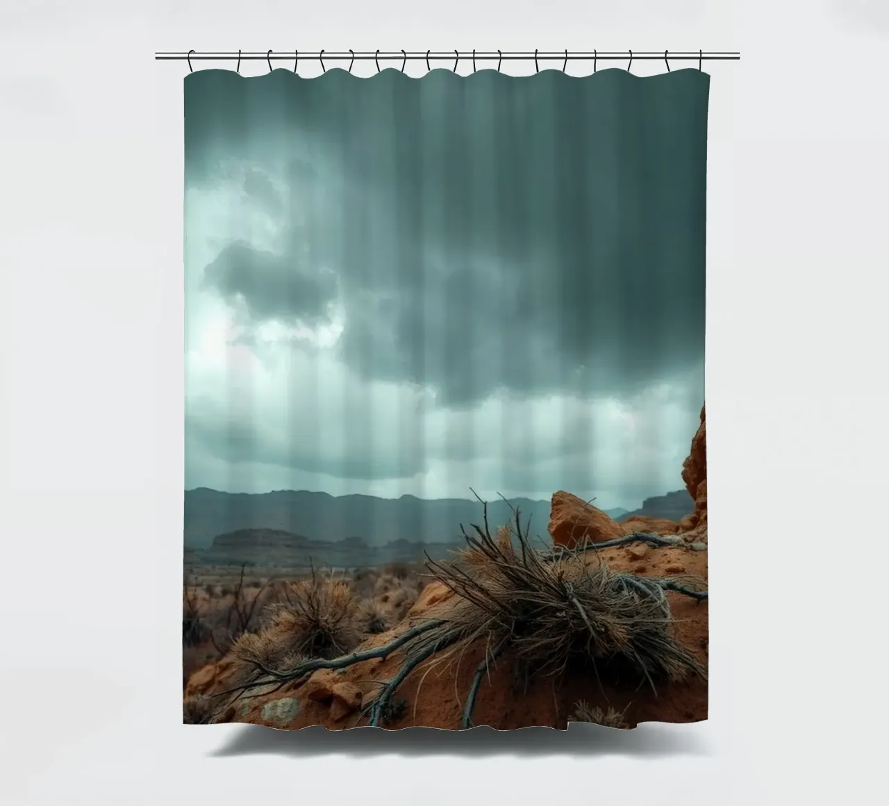 Cielo drammatico su un paesaggio desertico con formazioni rocciose tenda da doccia da DesignDoodle