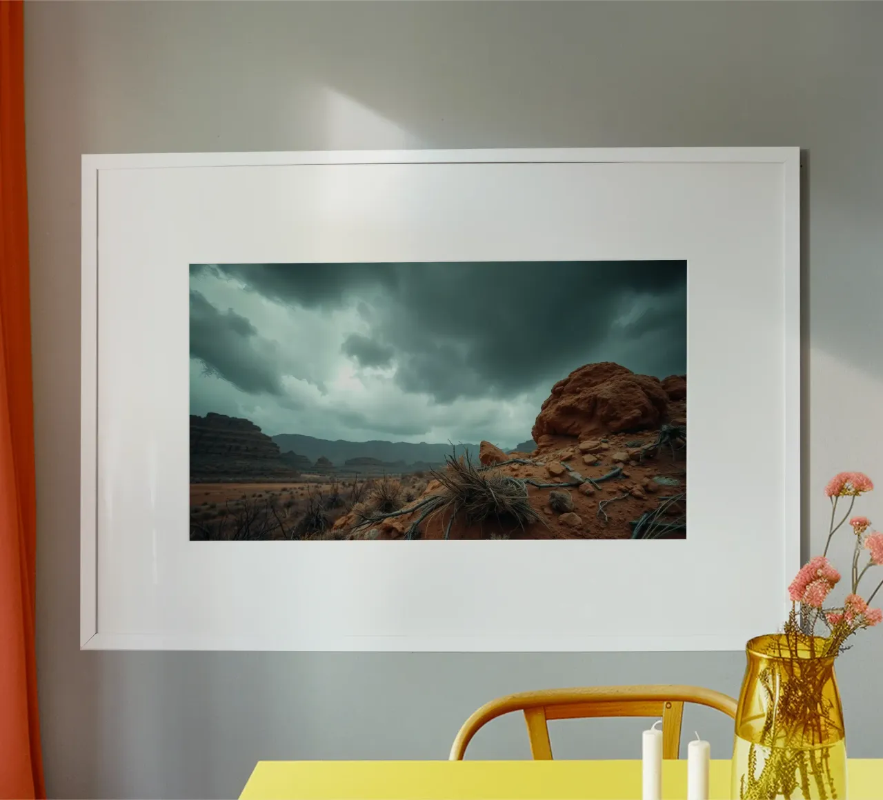 Cielo drammatico su un paesaggio desertico con formazioni rocciose poster con telaio in plastica da DesignDoodle