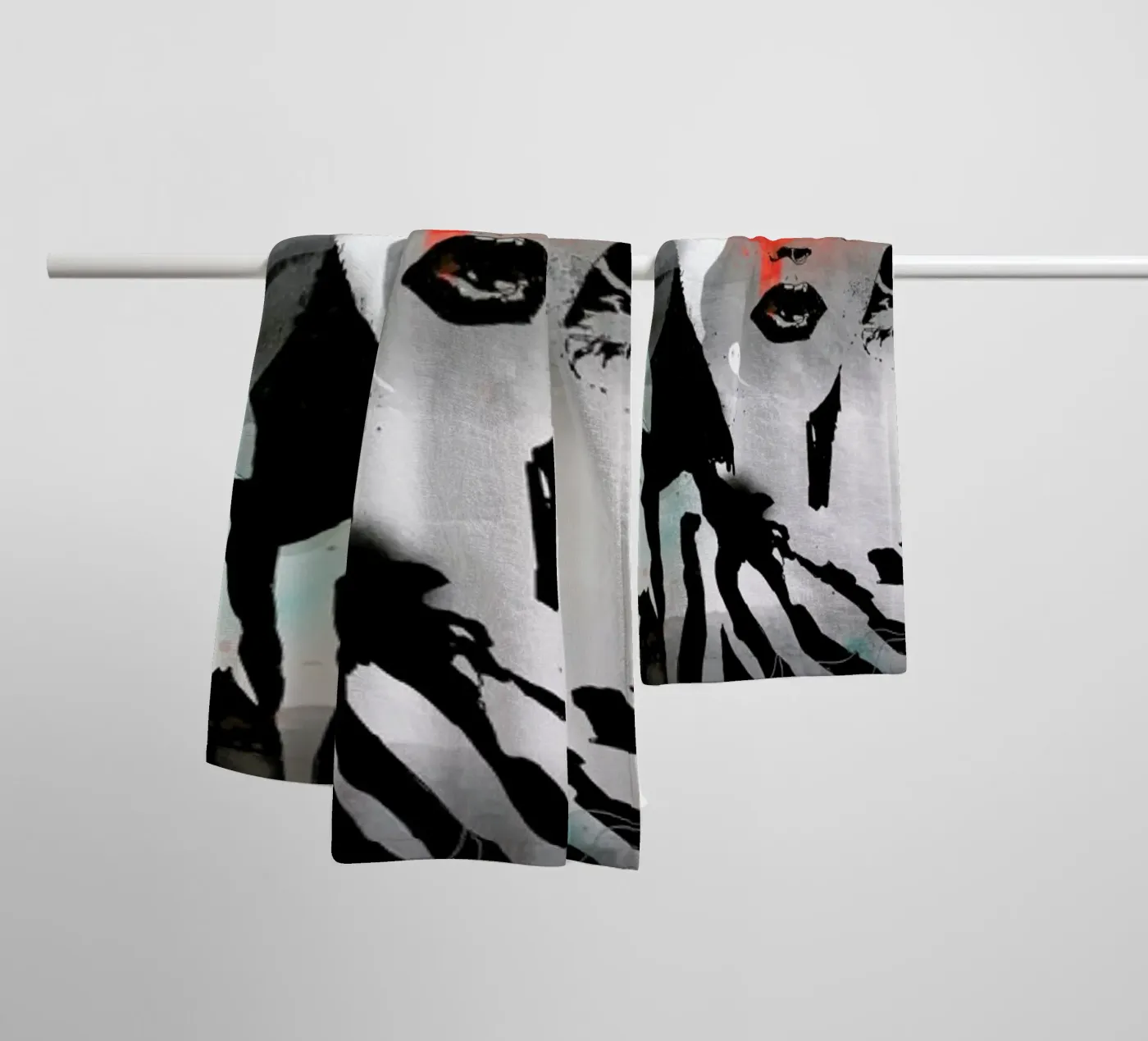 Swallow badhanddoek van Giulio Iurissevich