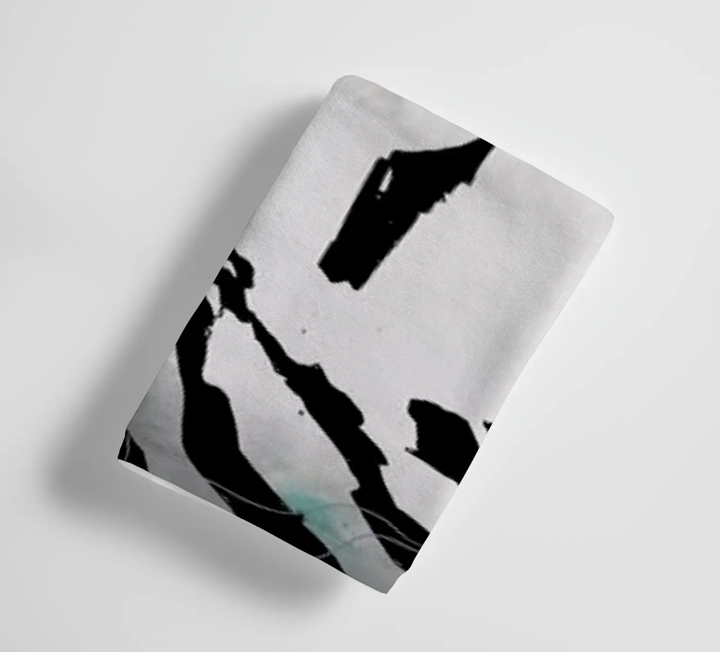 Swallow towel by Giulio Iurissevich